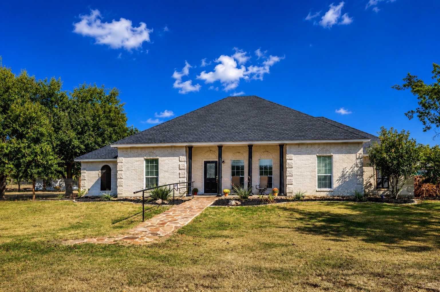11885 Golden Mist Property Photo 2