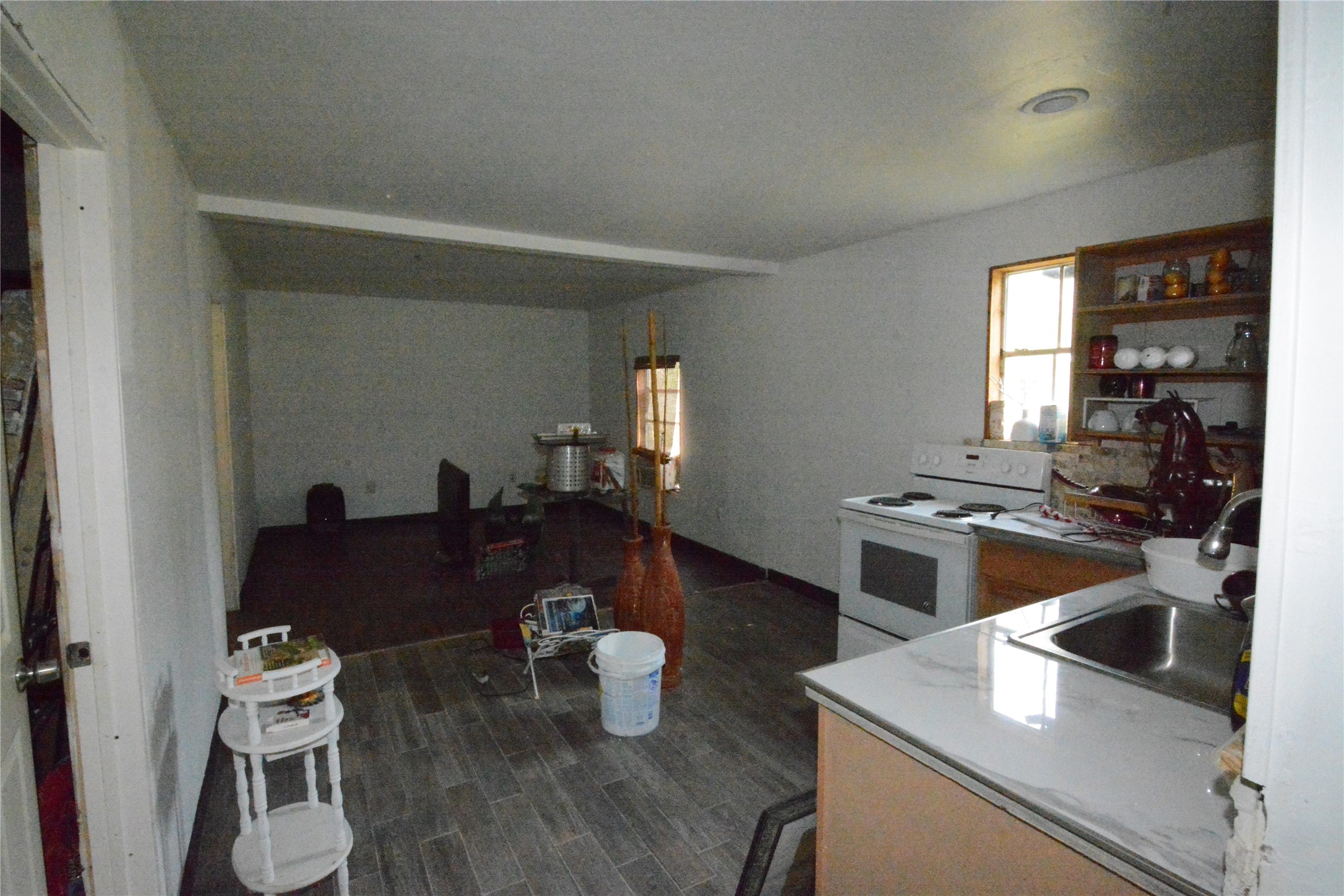 1120 Cherry Creek Drive Property Photo 12