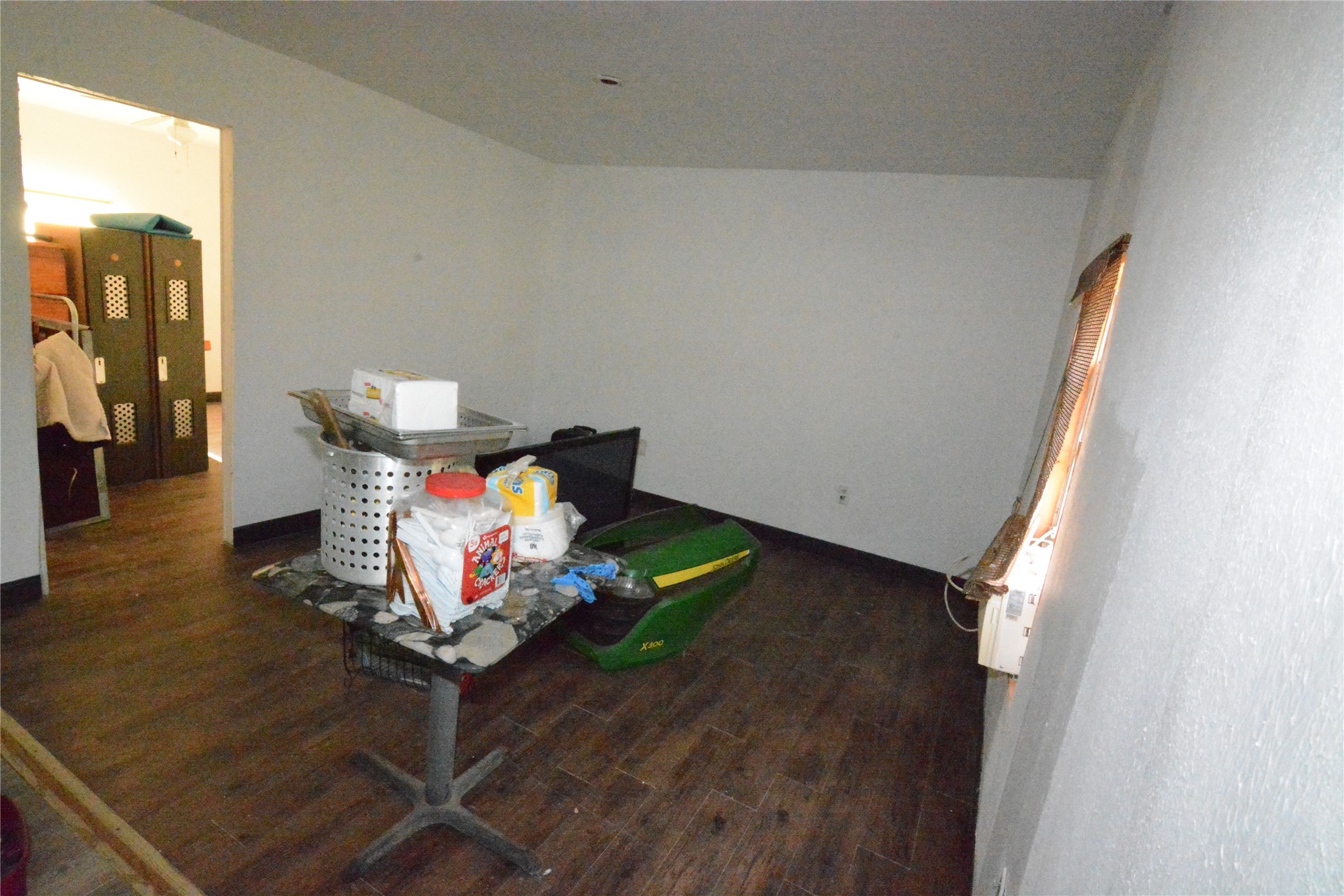 1120 Cherry Creek Drive Property Photo 20