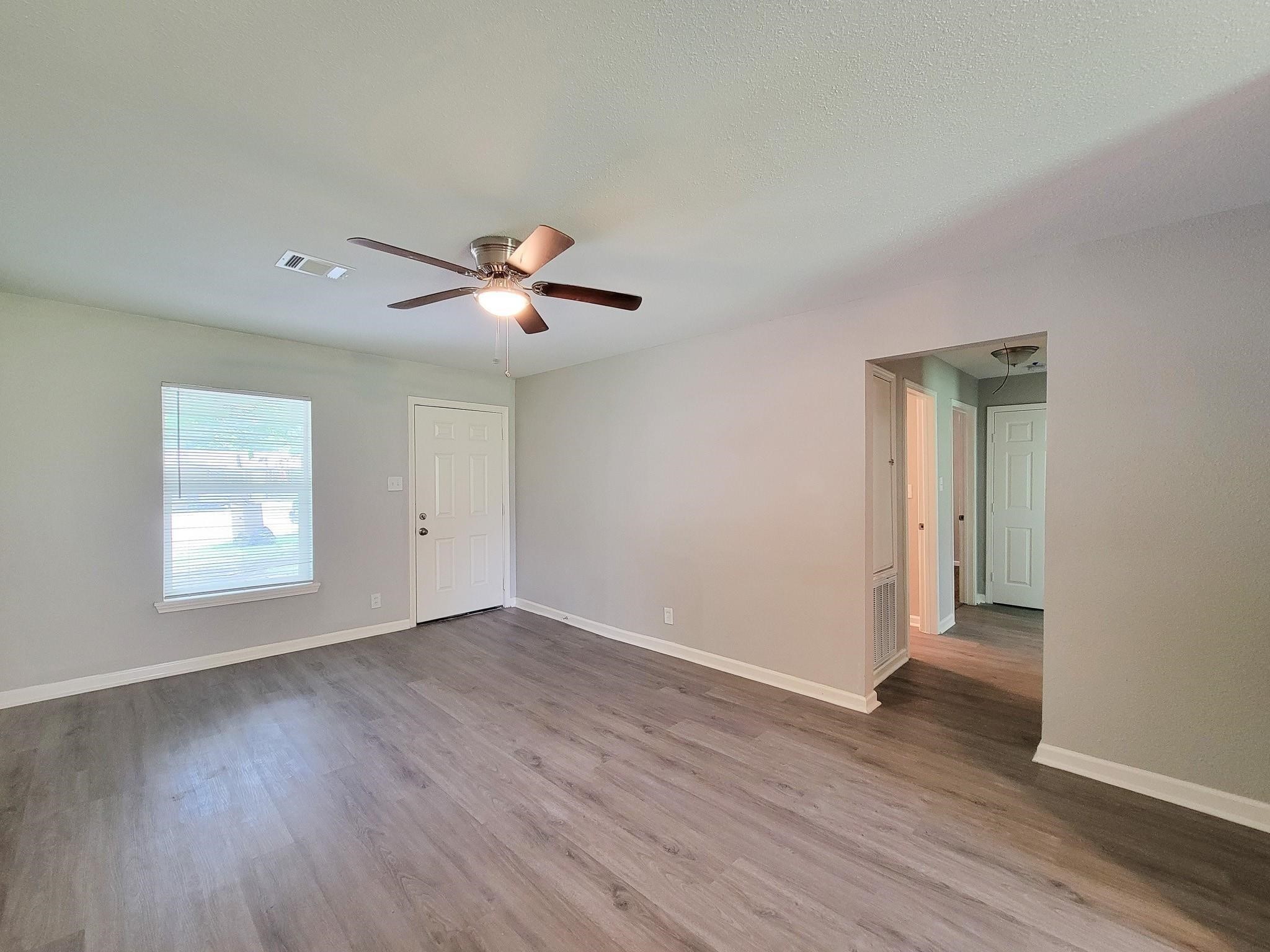 2810 Forest Oaks Boulevard Property Photo 5