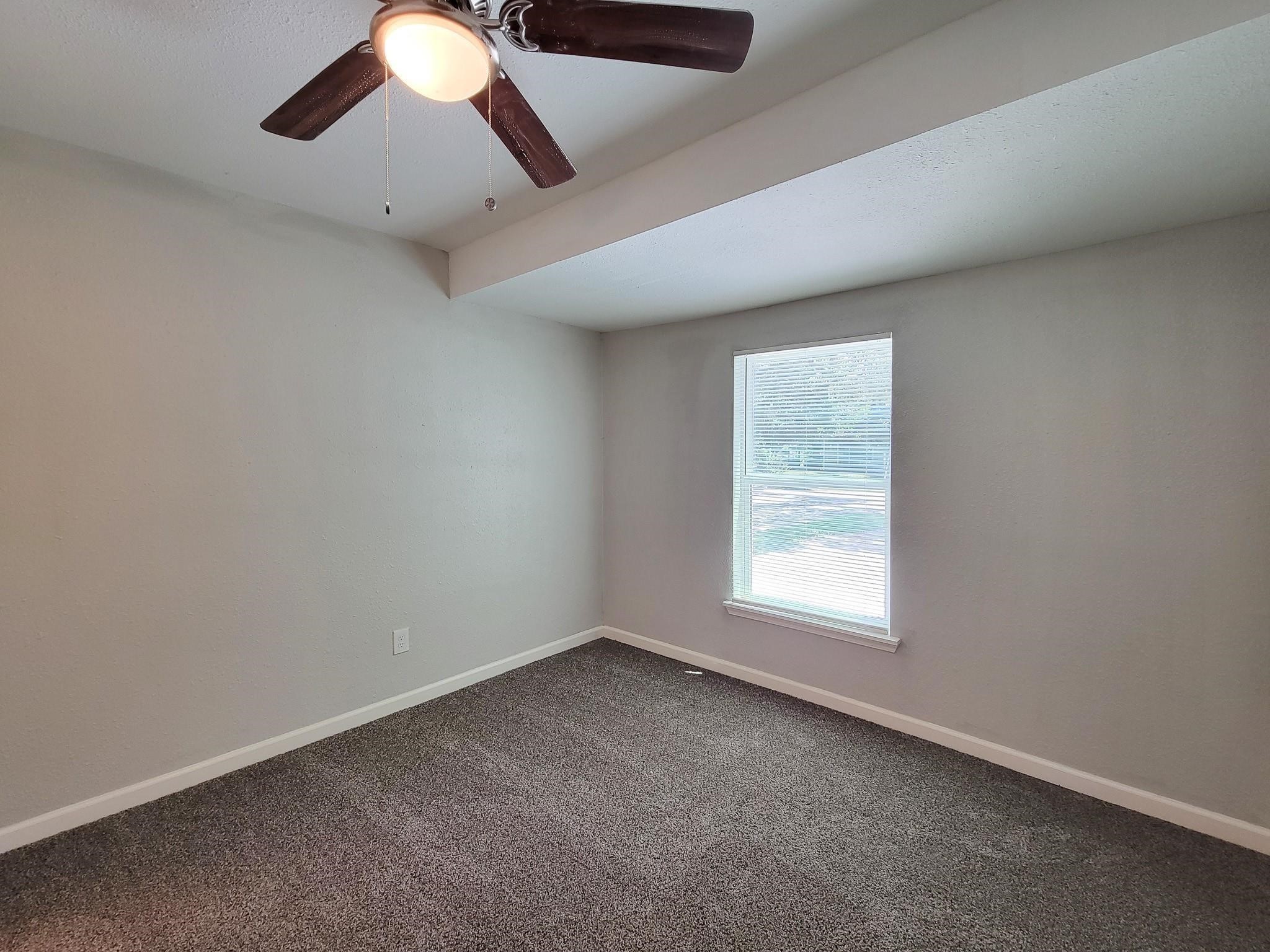 2810 Forest Oaks Boulevard Property Photo 13