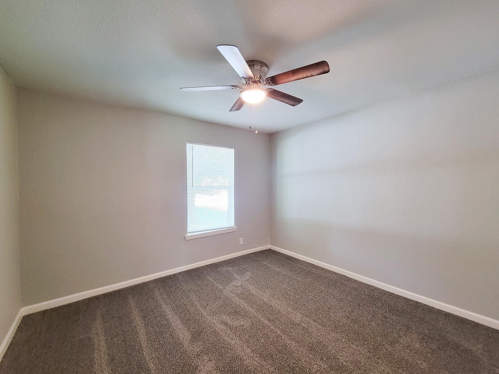 2810 Forest Oaks Boulevard Property Photo 24