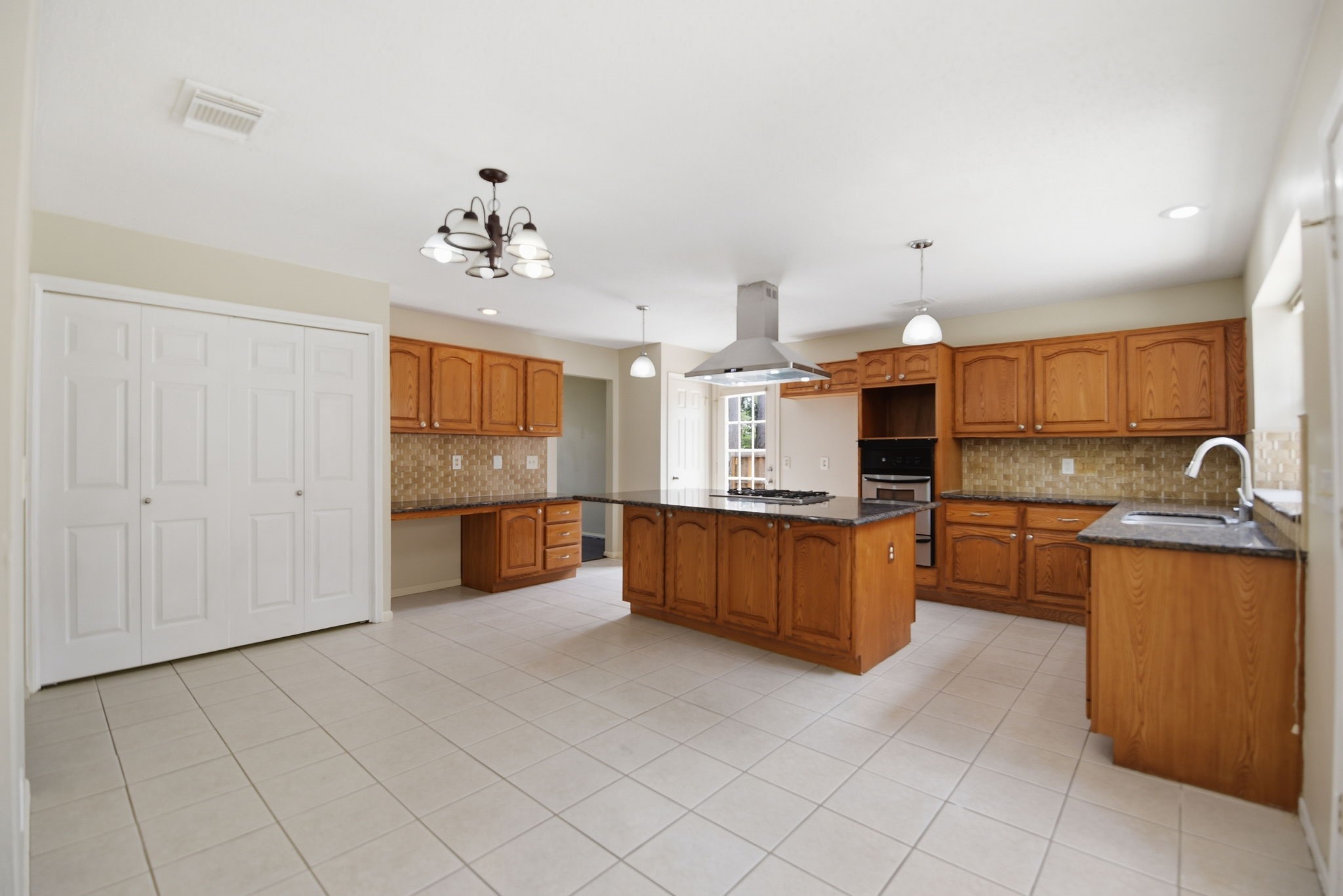 2726 Alderleaf Place Property Photo 12
