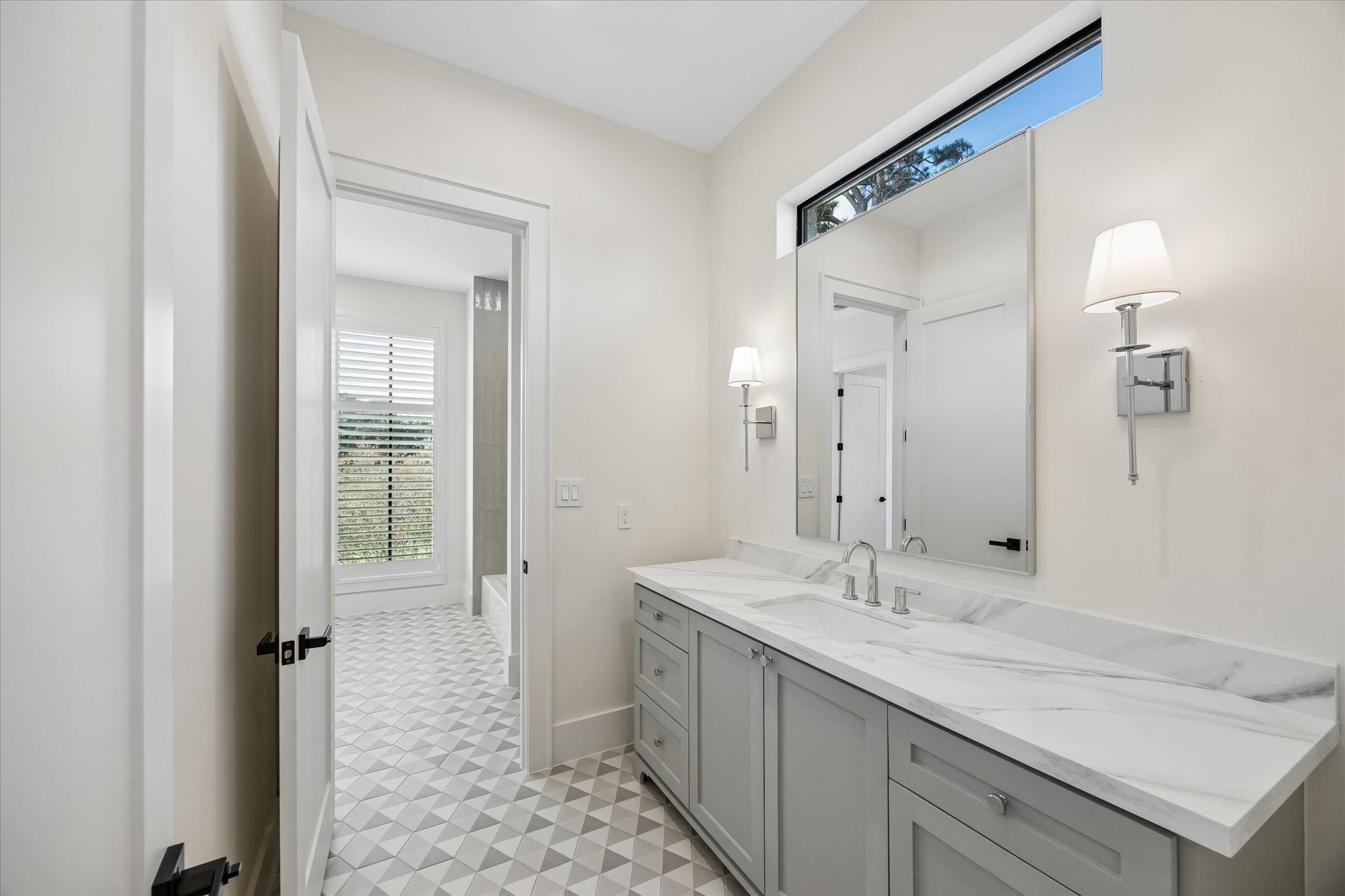 6911 Hartland Avenue Property Photo 20