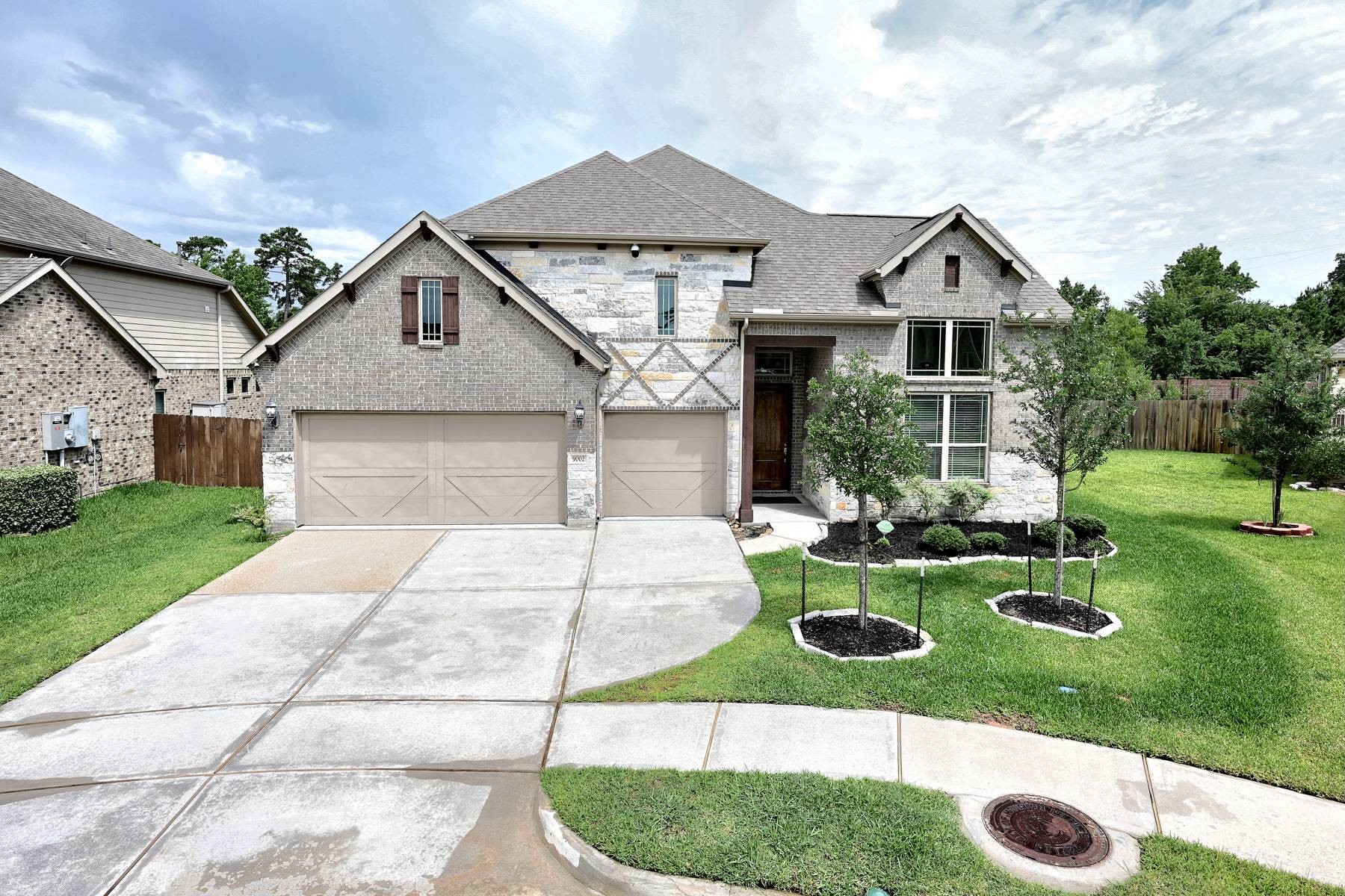 9002 Lacombe Lane Property Photo