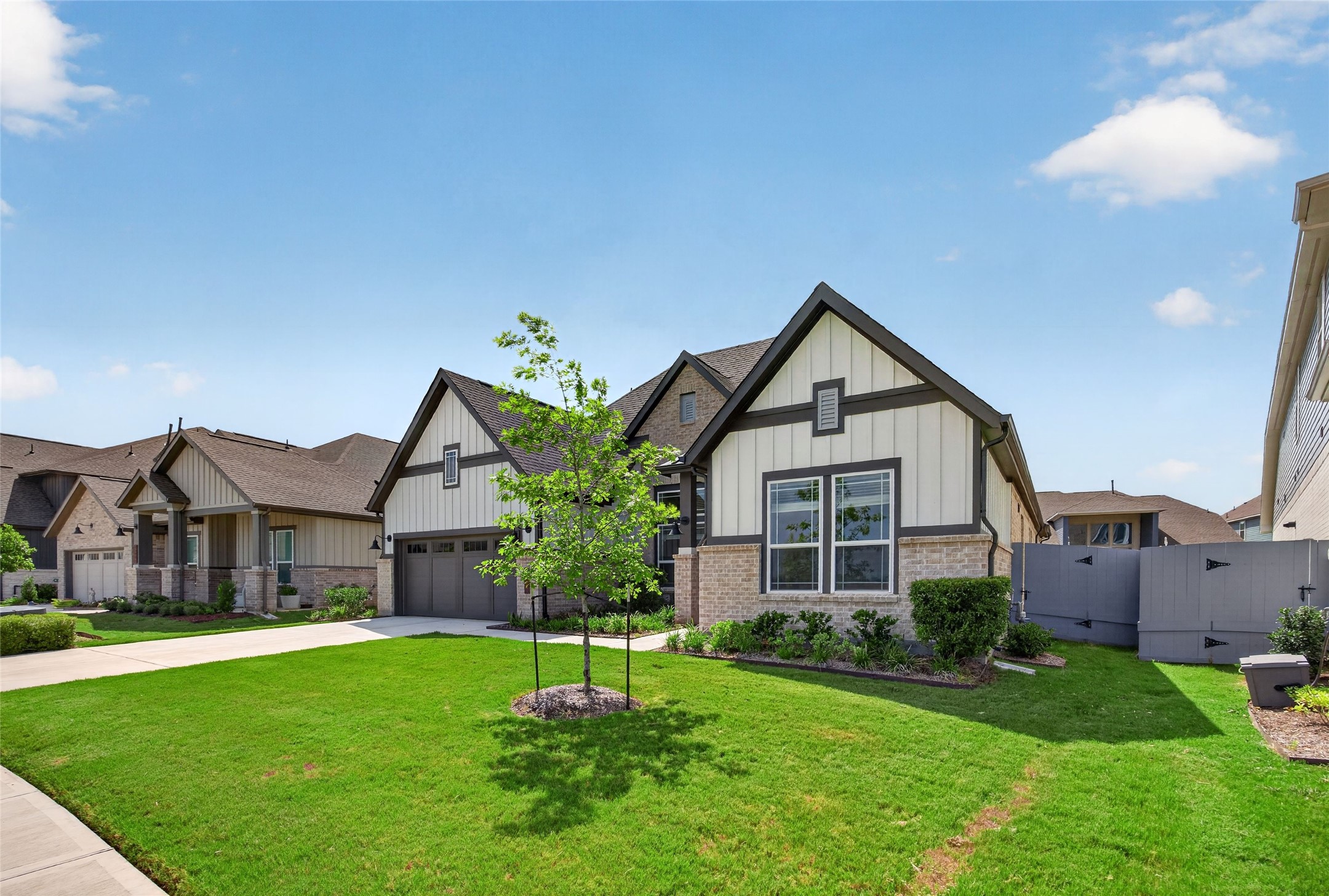 32451 Violet Dancer Court Property Photo 3