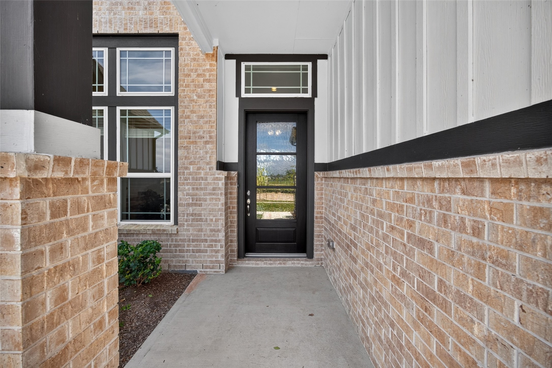 32451 Violet Dancer Court Property Photo 5