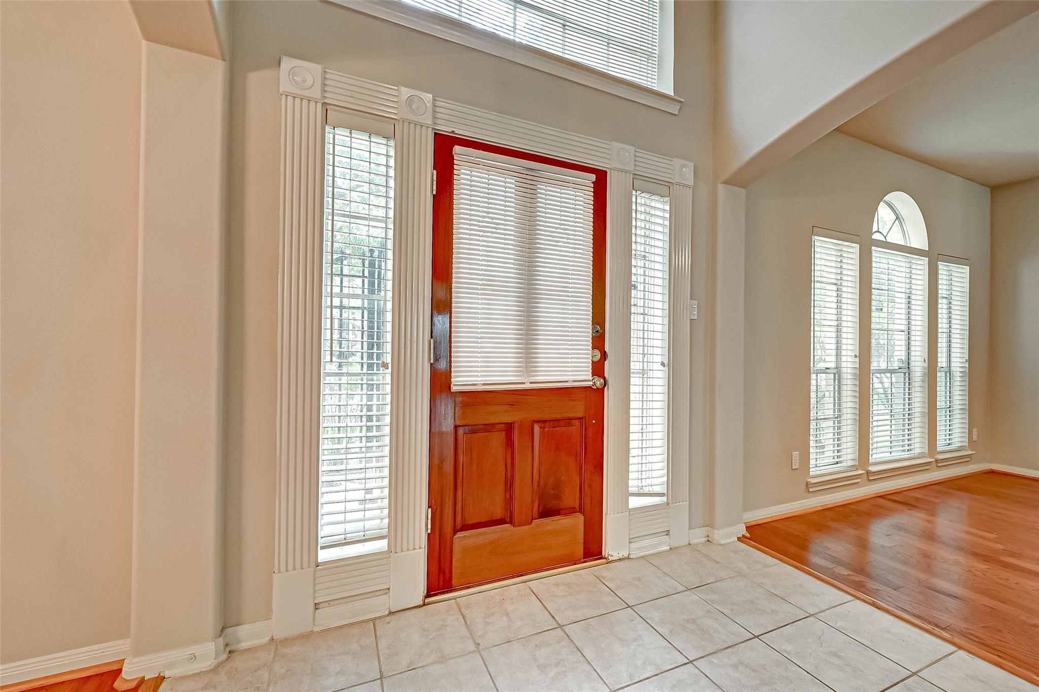 12419 Shadycrest Drive Property Photo 3