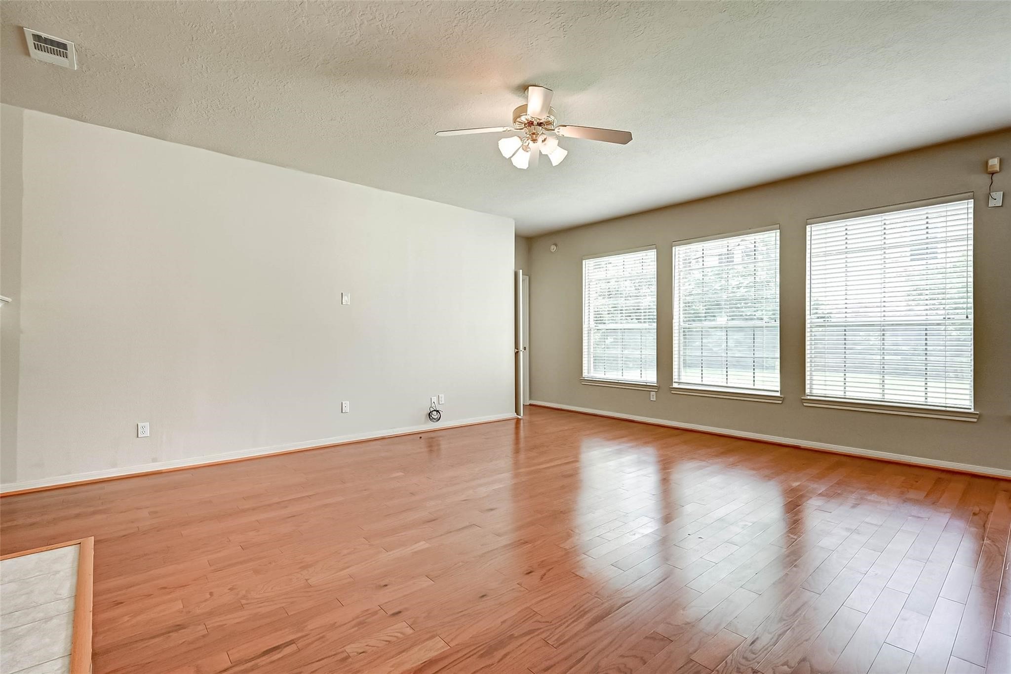 12419 Shadycrest Drive Property Photo 12