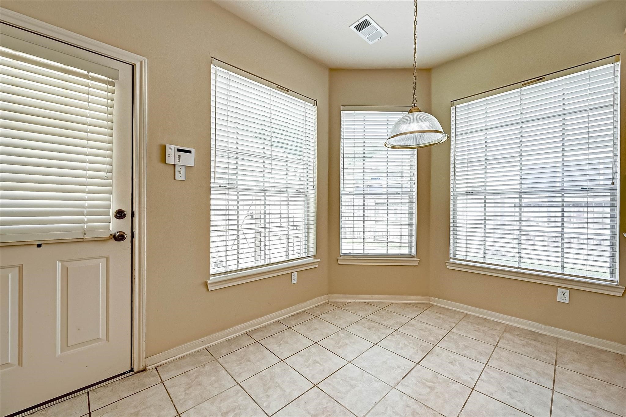 12419 Shadycrest Drive Property Photo 18