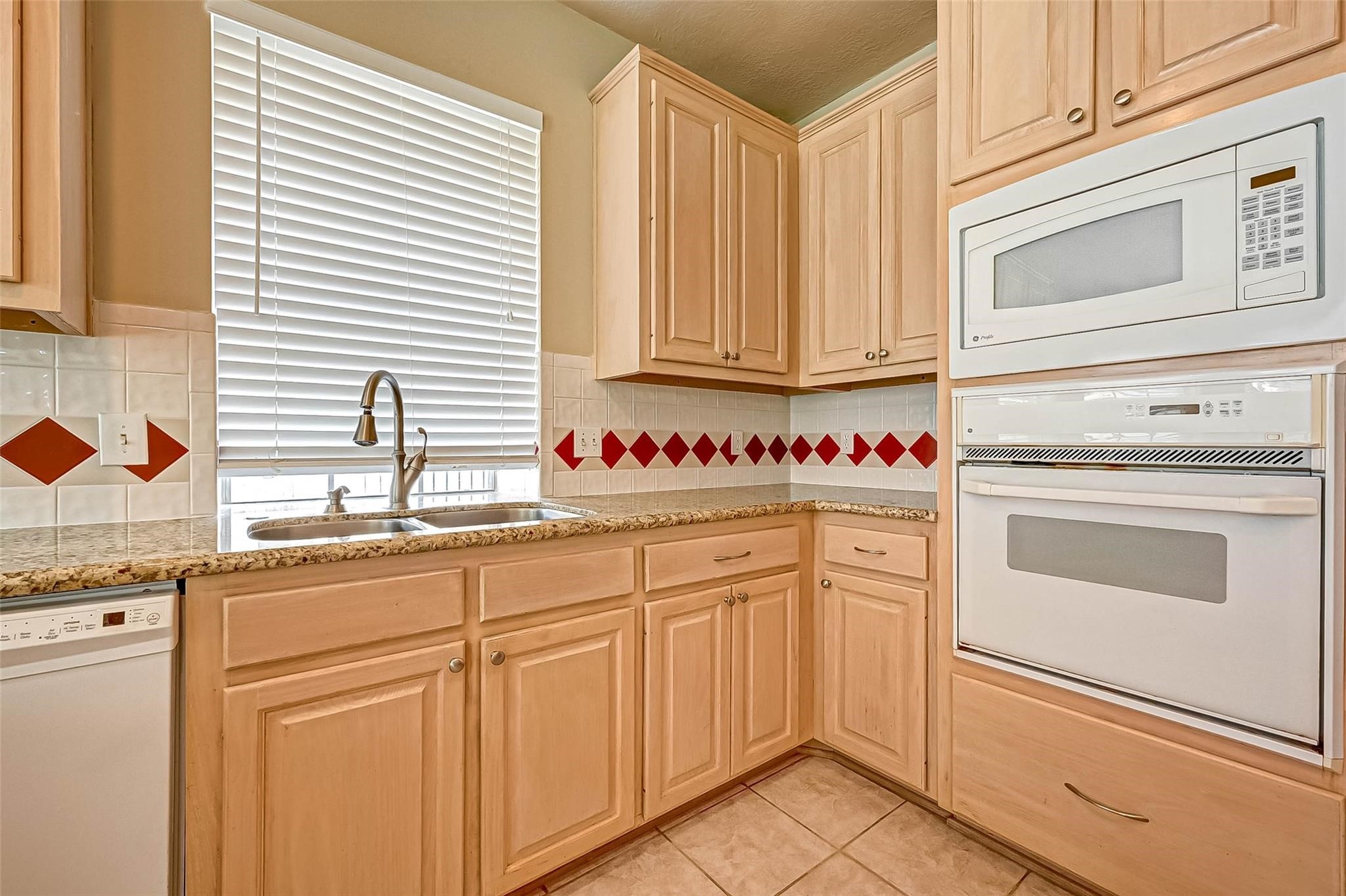 12419 Shadycrest Drive Property Photo 24
