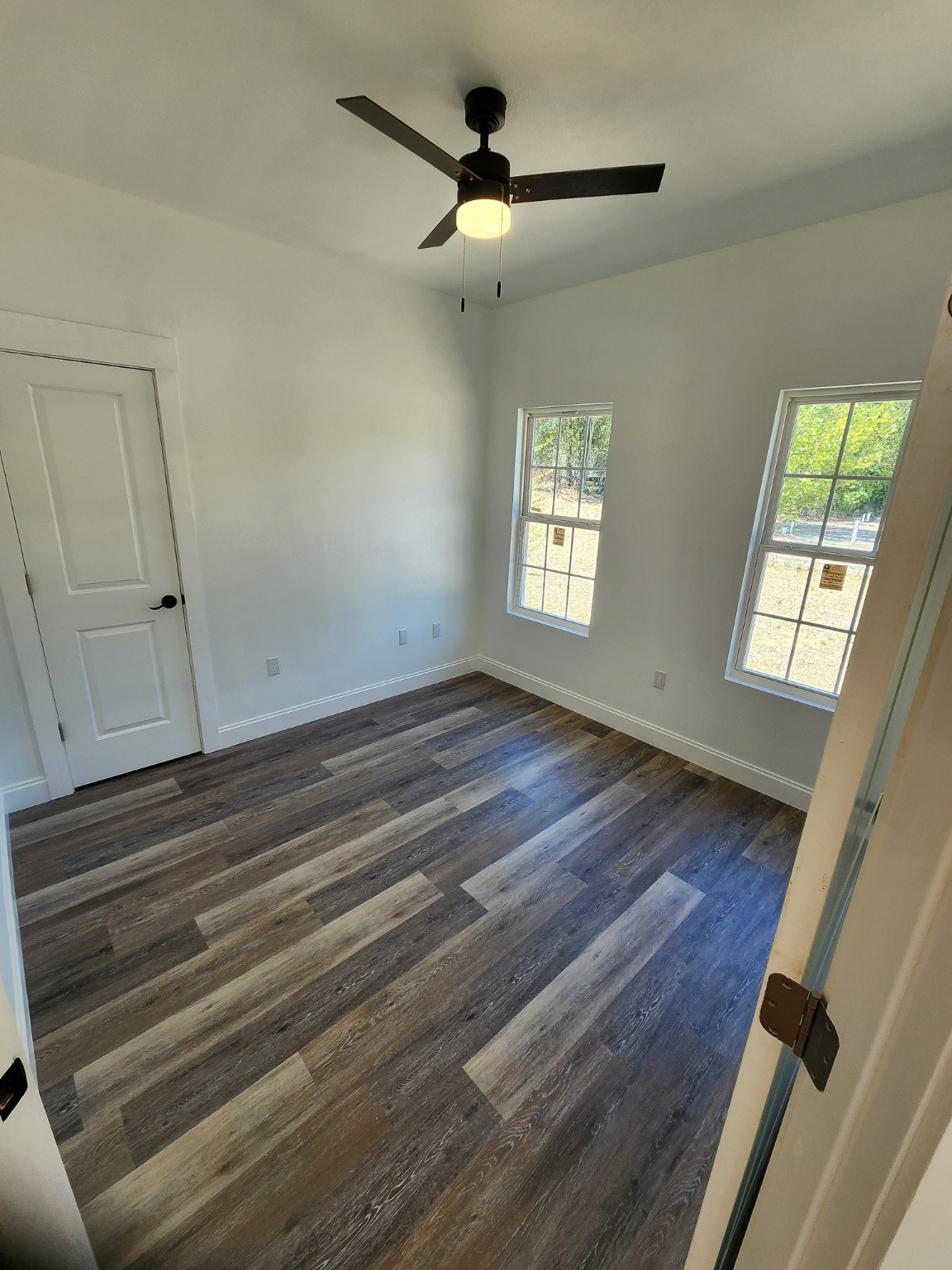 429 N Zavalla Street Property Photo 28