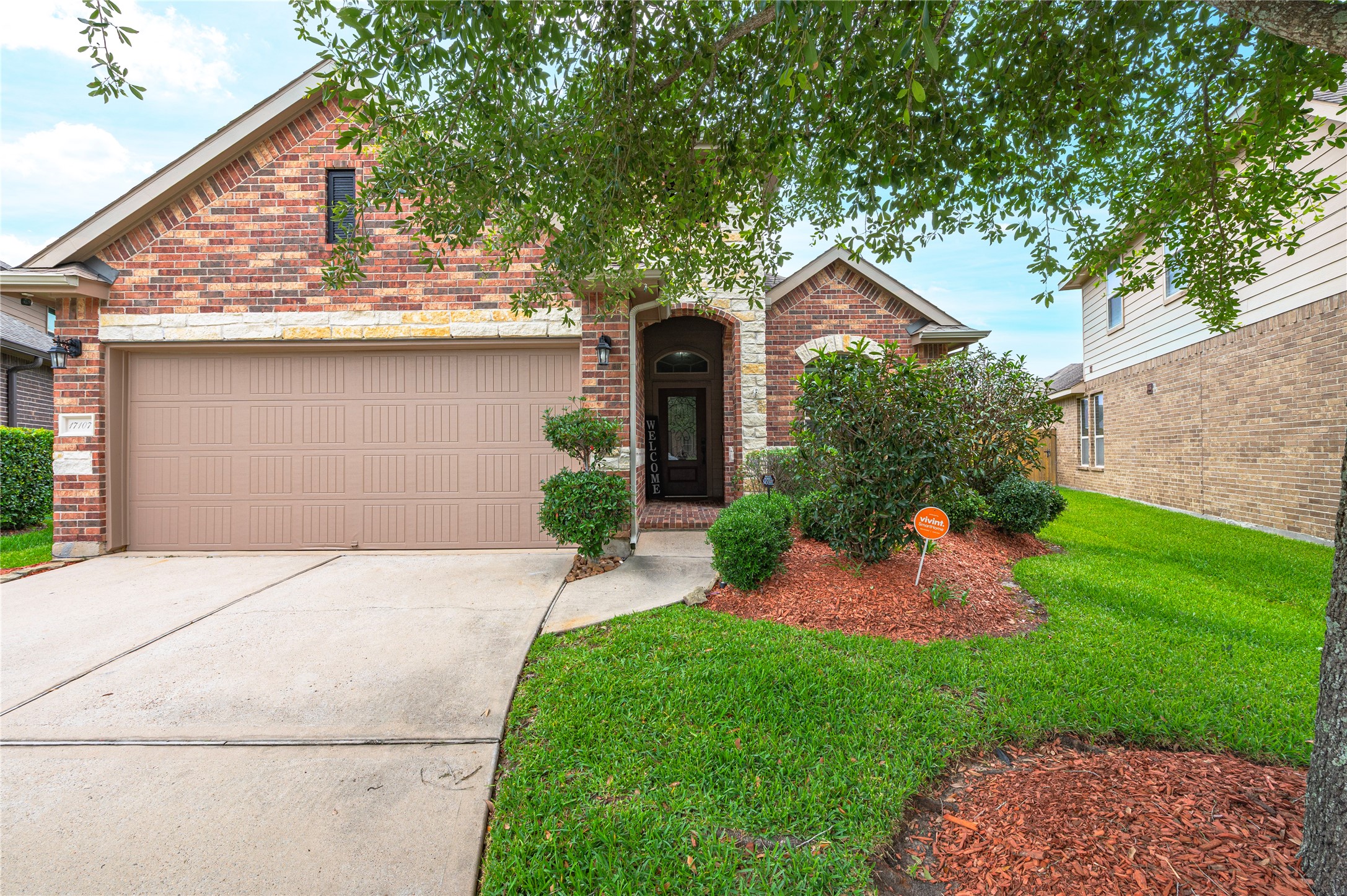 17107 Bedford Peak Court Property Photo 4