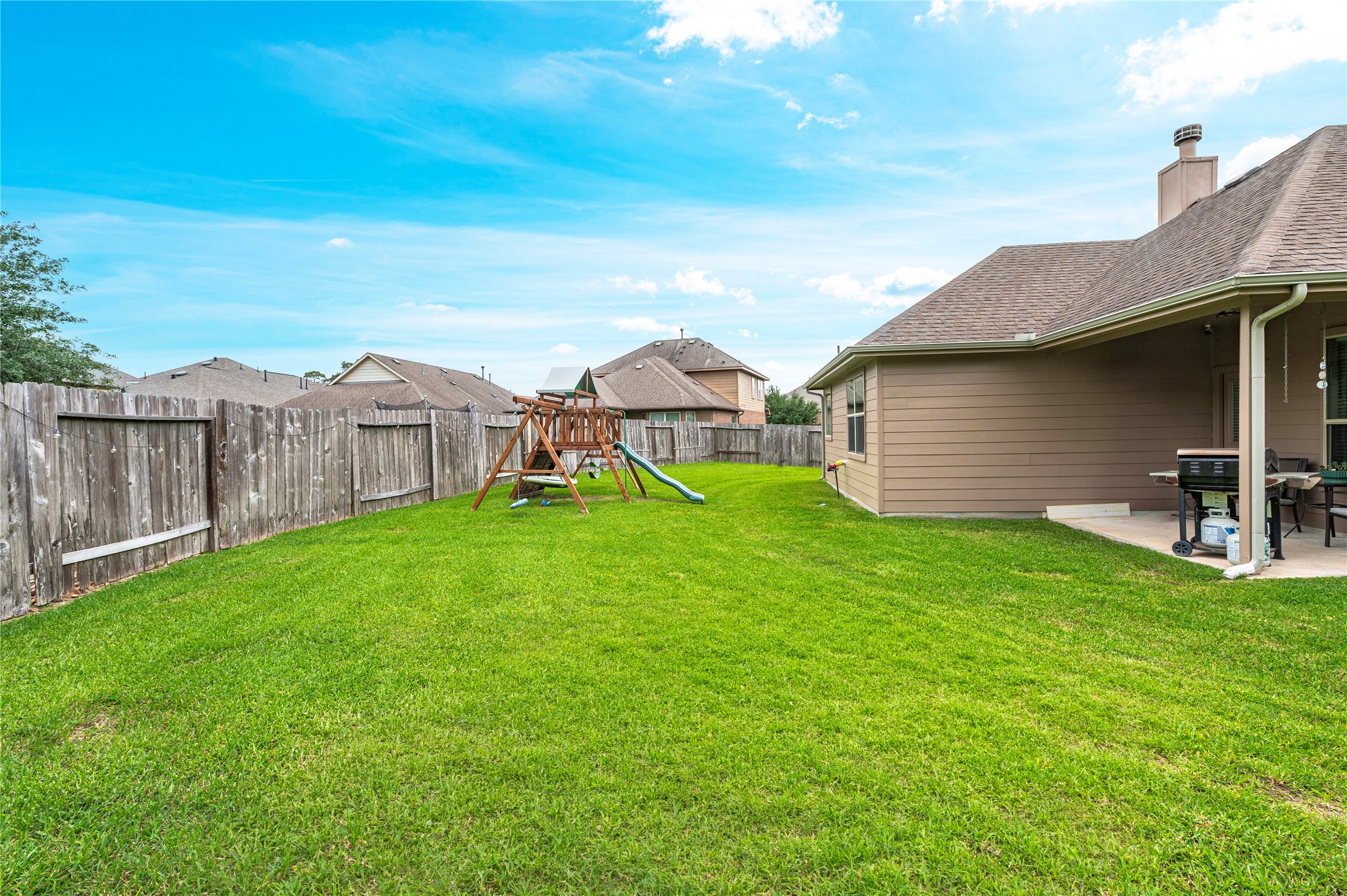 17107 Bedford Peak Court Property Photo 10