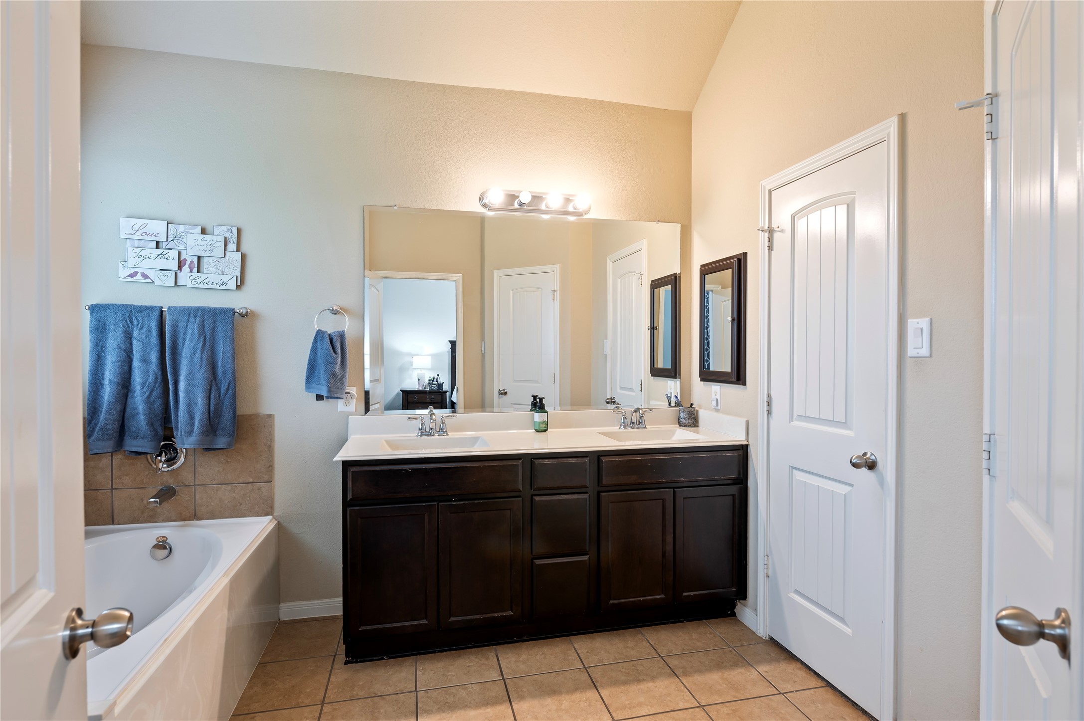 17107 Bedford Peak Court Property Photo 29