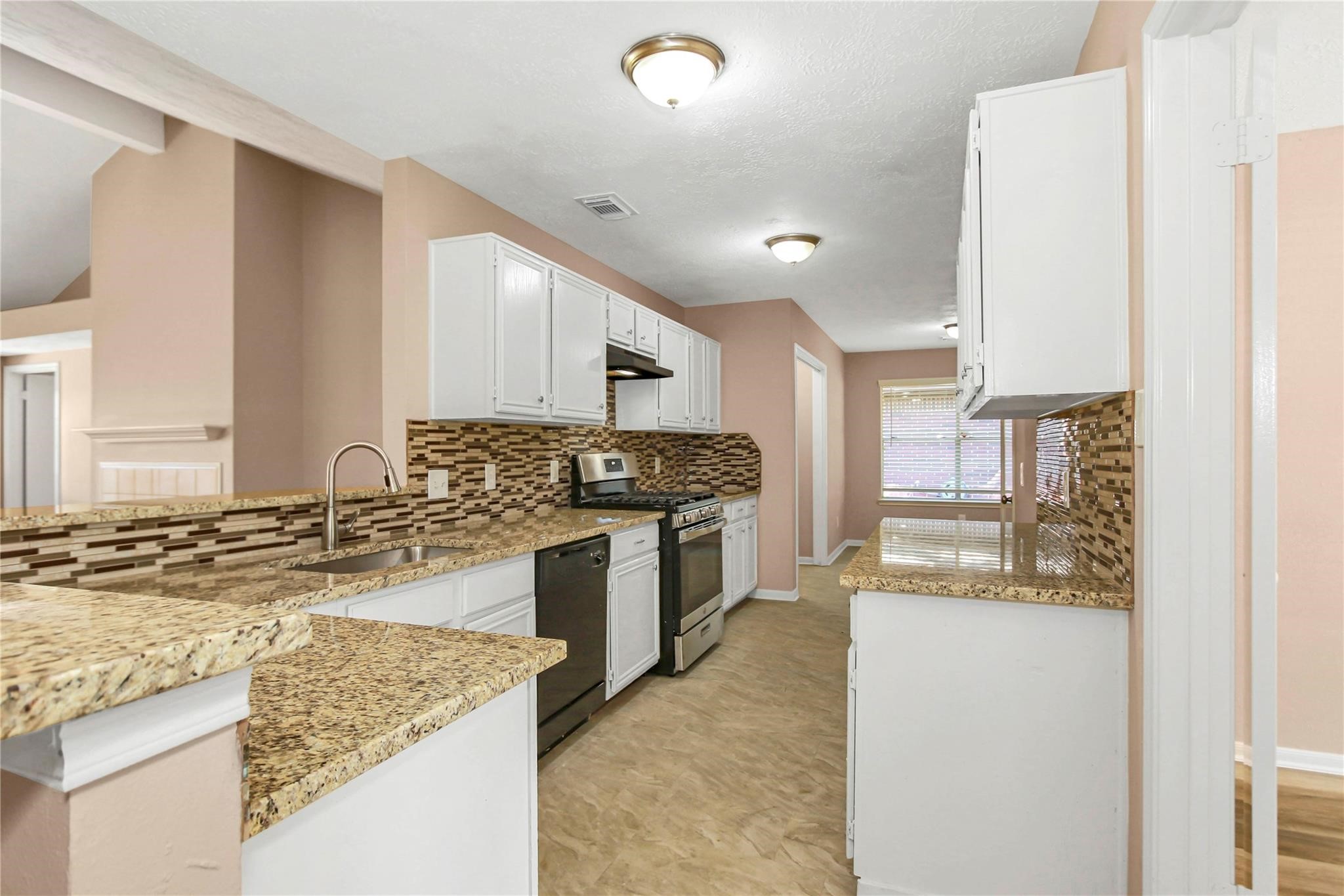 8235 Alabaster Drive Property Photo 13