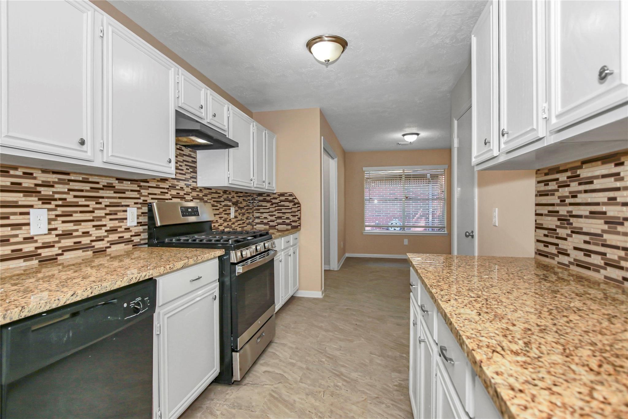 8235 Alabaster Drive Property Photo 16