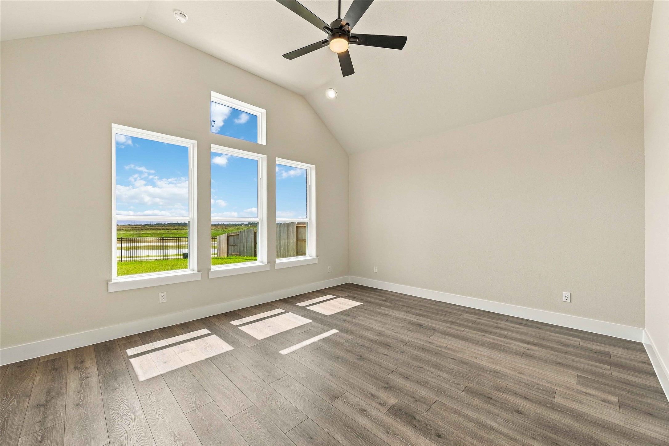11303 Southwood Drive Property Photo 19