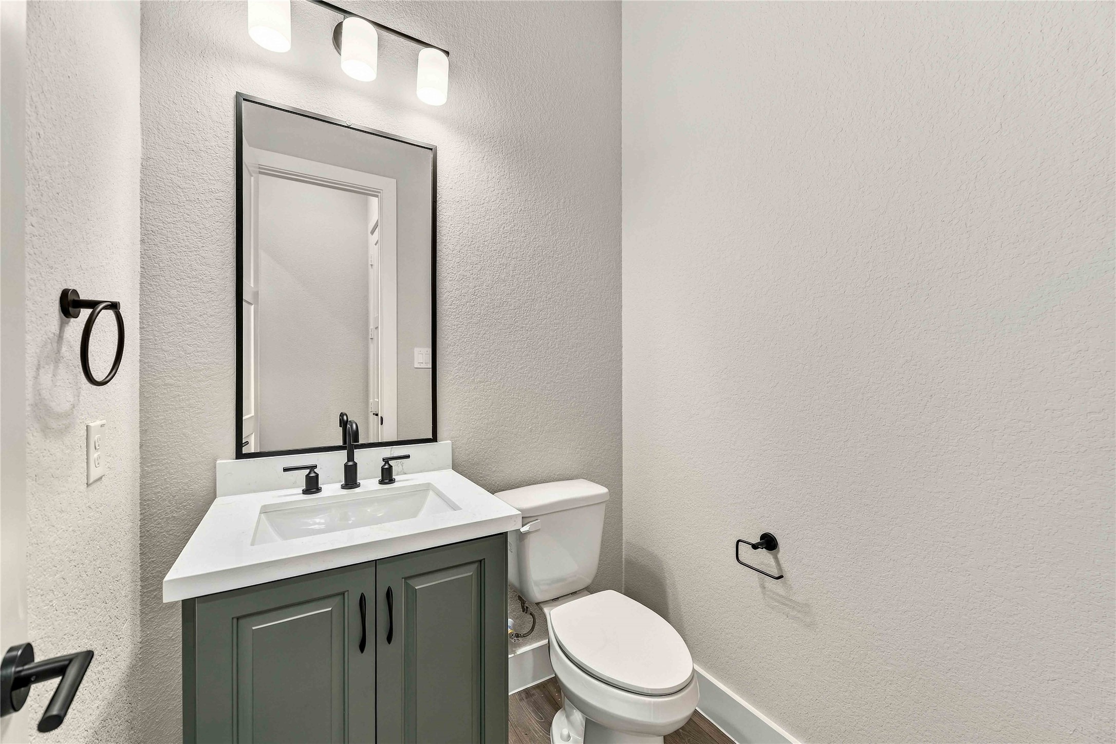 11303 Southwood Drive Property Photo 32