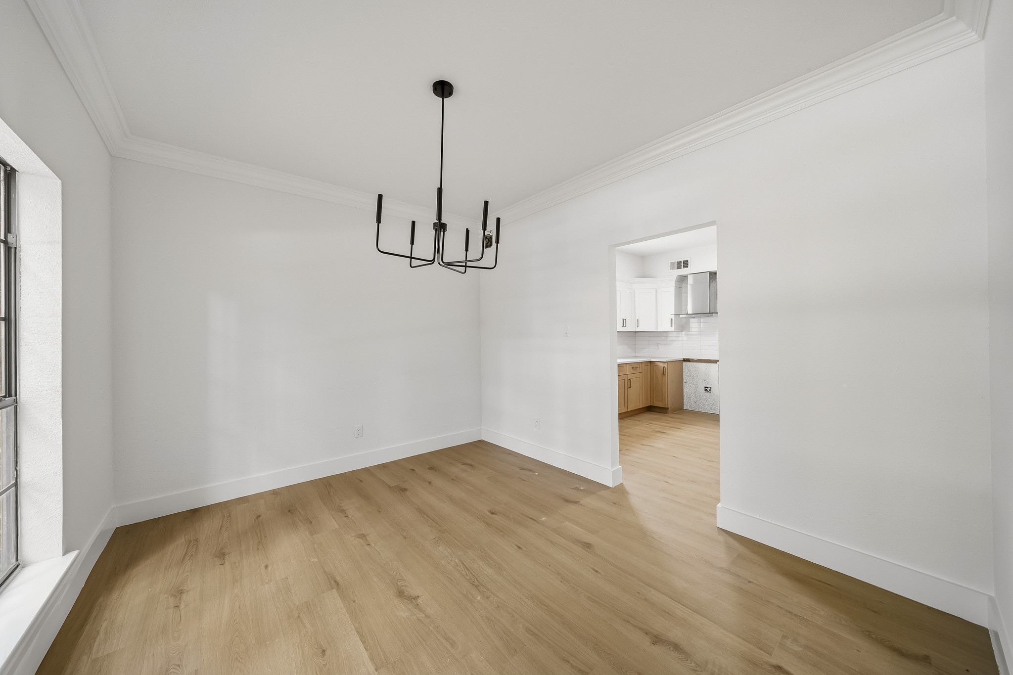 17518 Sandy Cliffs Drive Property Photo 13