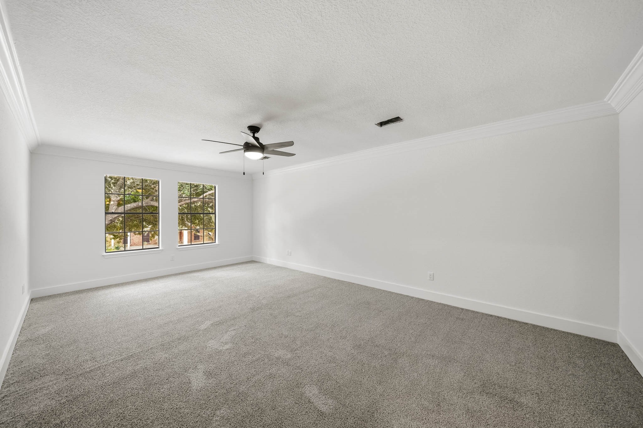 17518 Sandy Cliffs Drive Property Photo 14