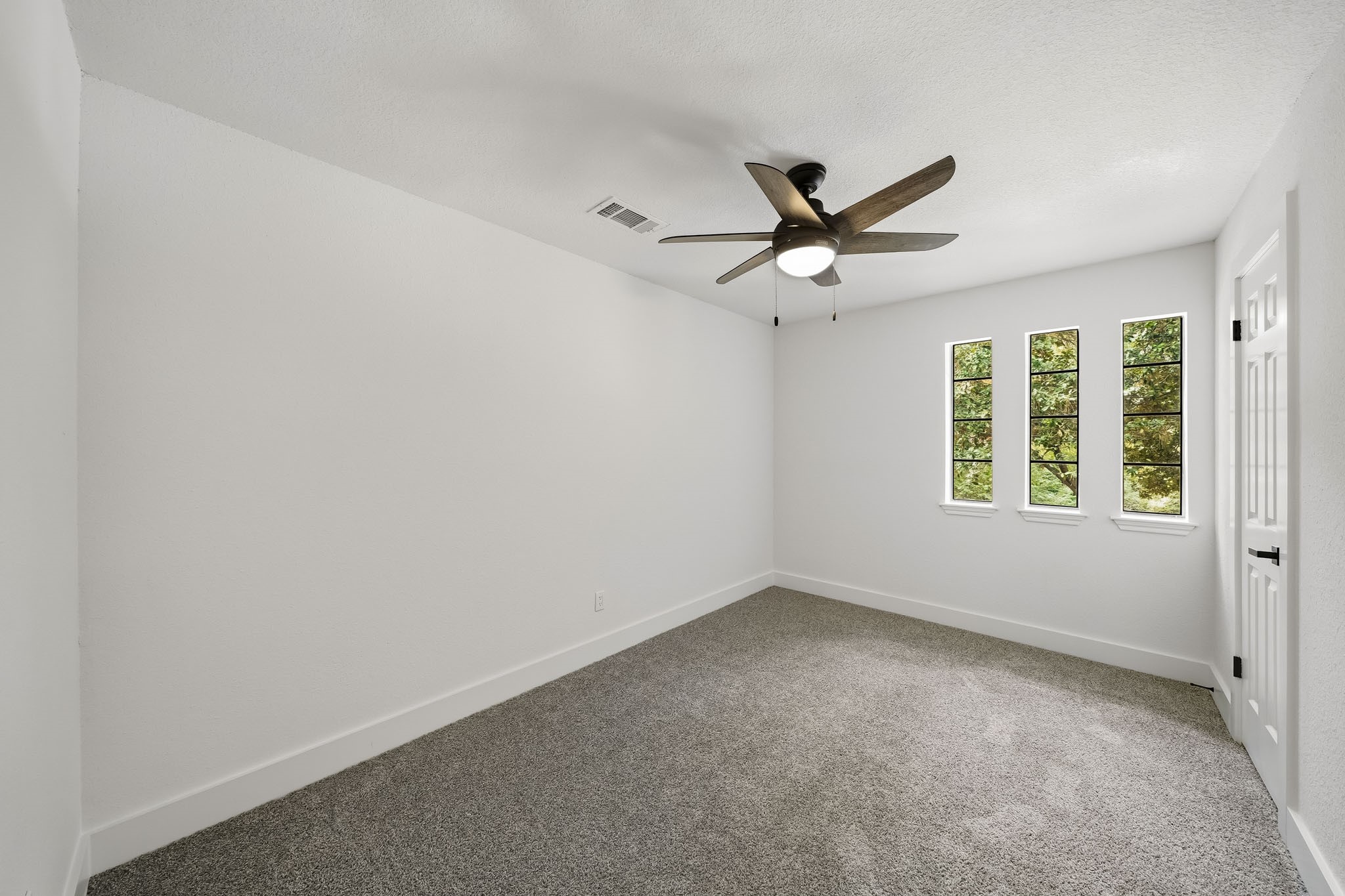 17518 Sandy Cliffs Drive Property Photo 21