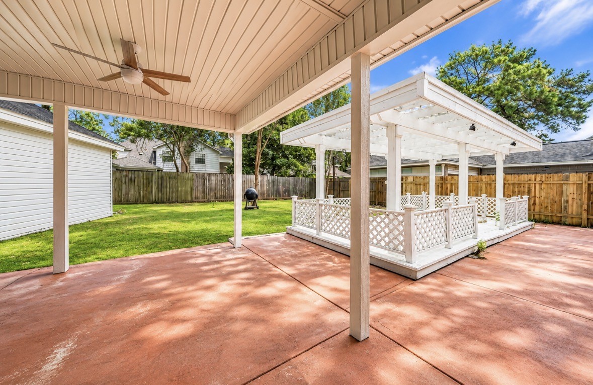 17518 Sandy Cliffs Drive Property Photo 25