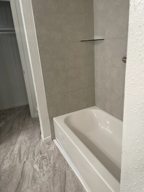 8003 Woodway Drive 10b Property Photo 16