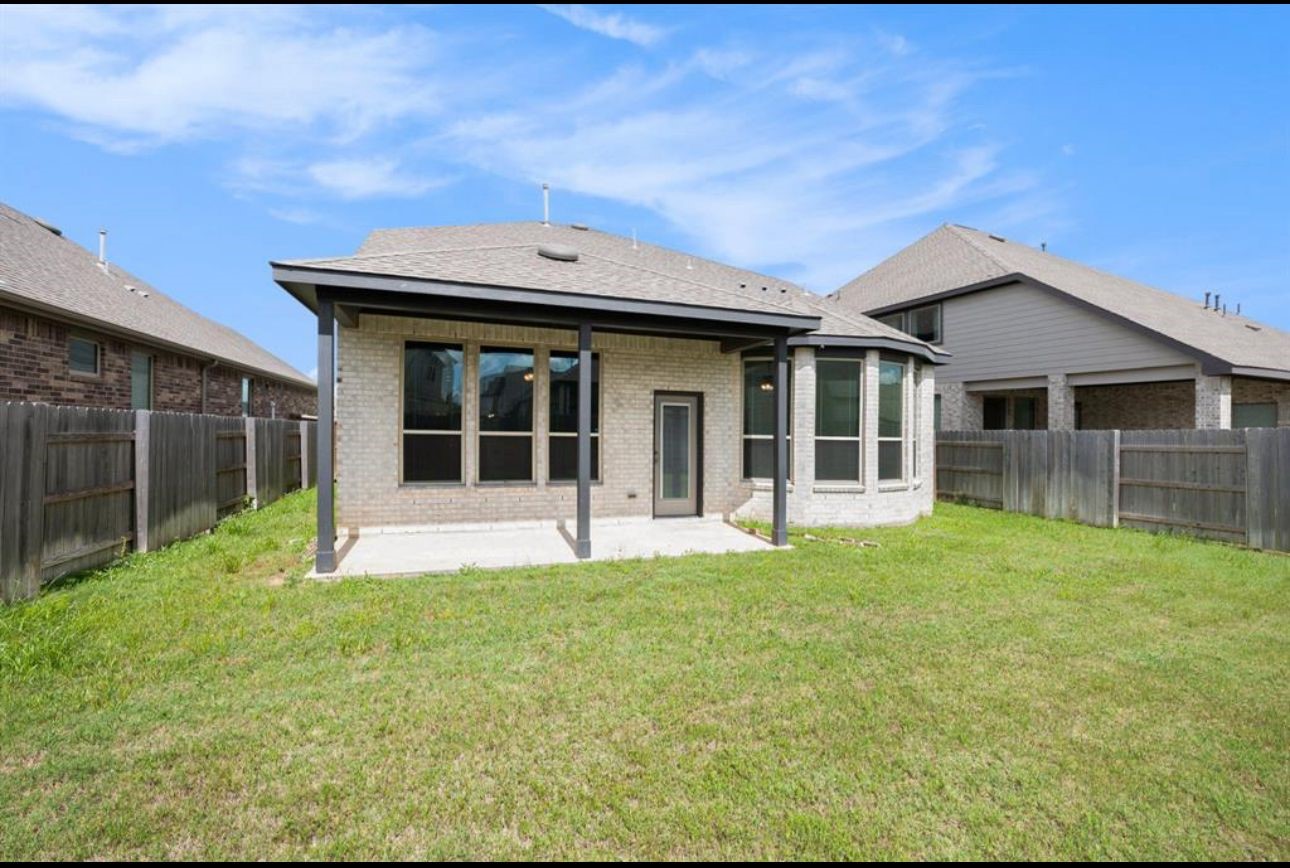 7315 Buckthorn Hollow Trail Property Photo 6