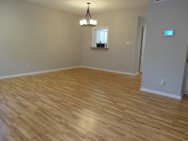 864 Augusta Drive 208 Property Photo 6