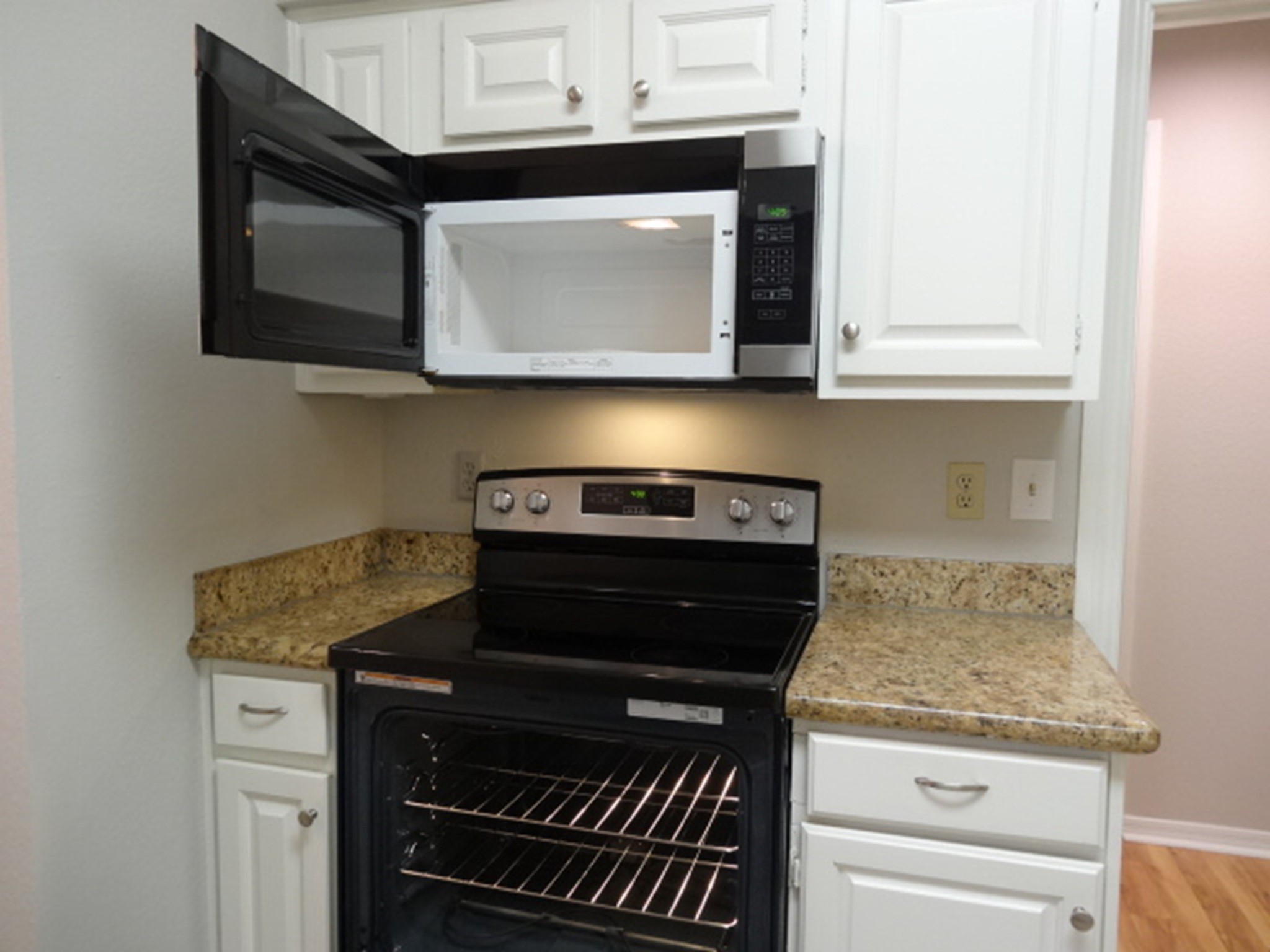 864 Augusta Drive 208 Property Photo 12