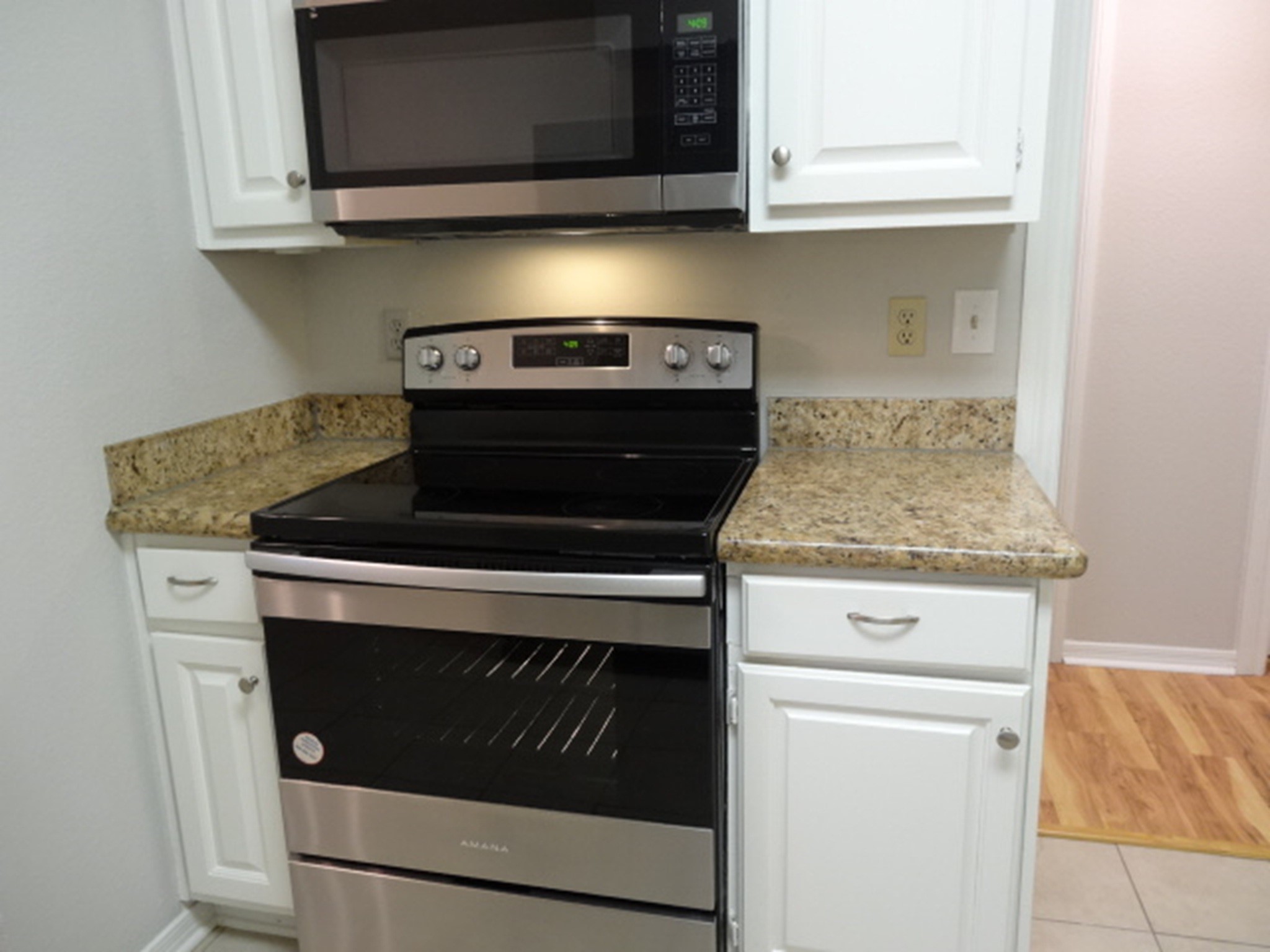 864 Augusta Drive 208 Property Photo 13