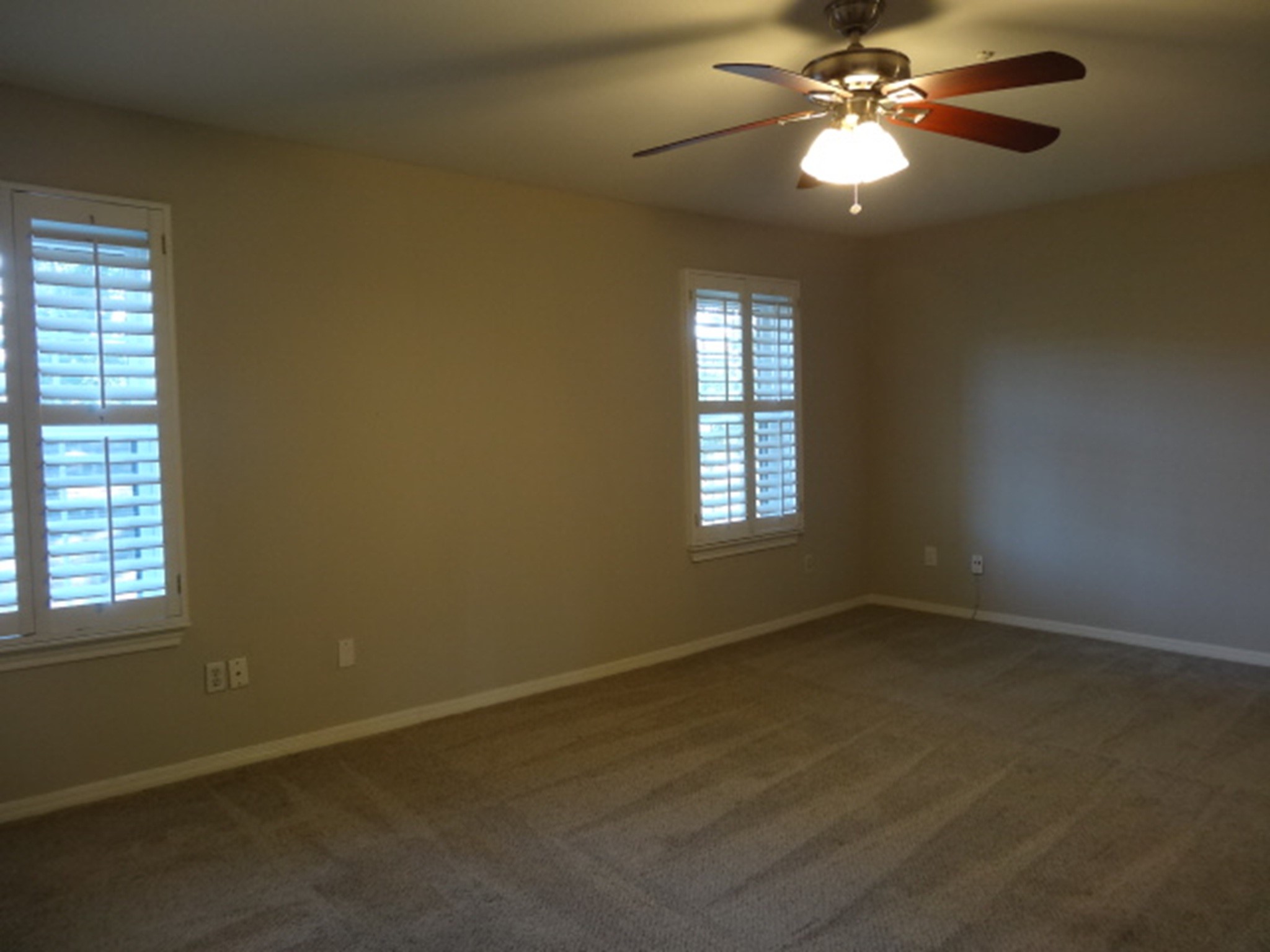 864 Augusta Drive 208 Property Photo 16