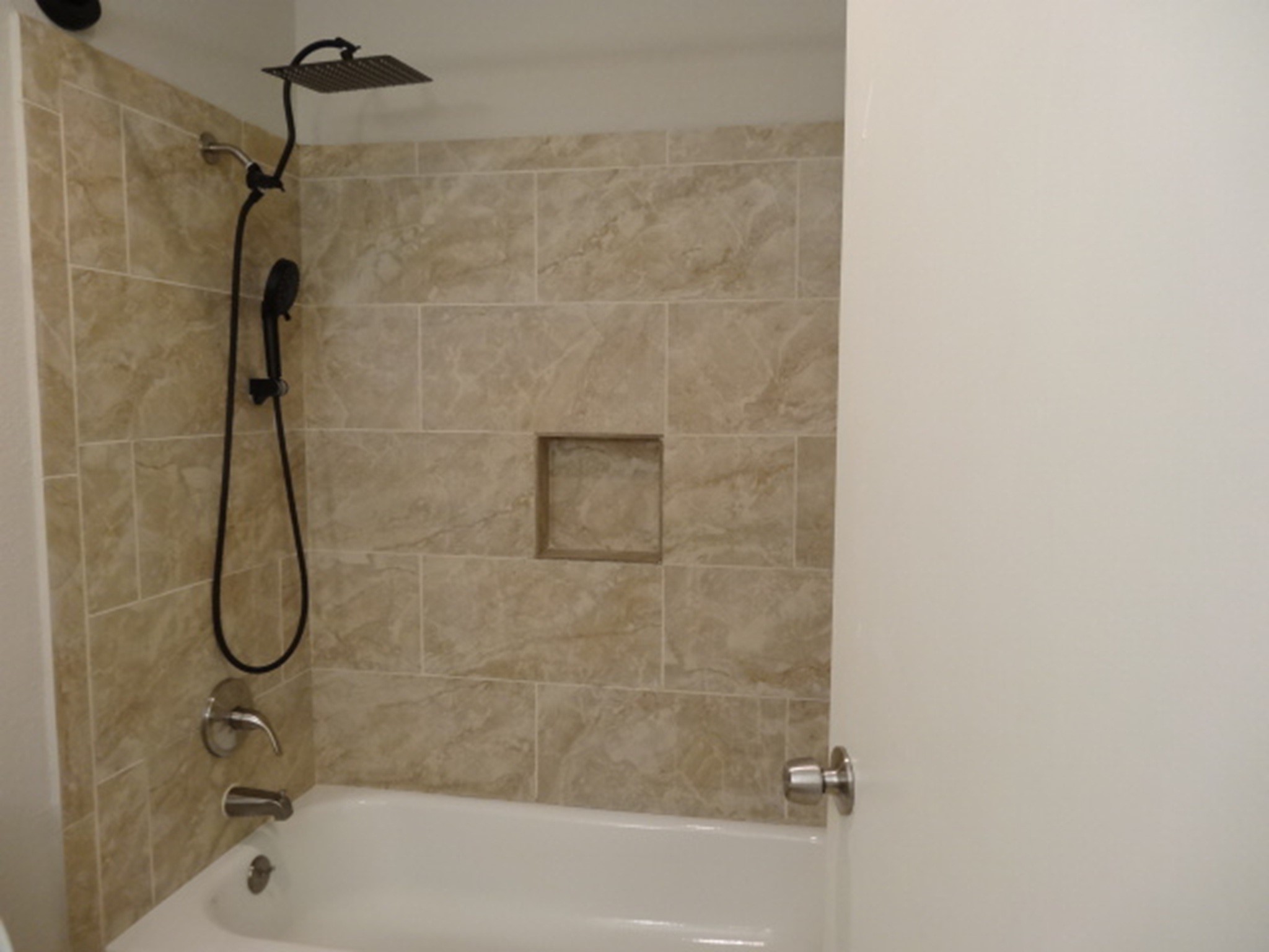 864 Augusta Drive 208 Property Photo 19