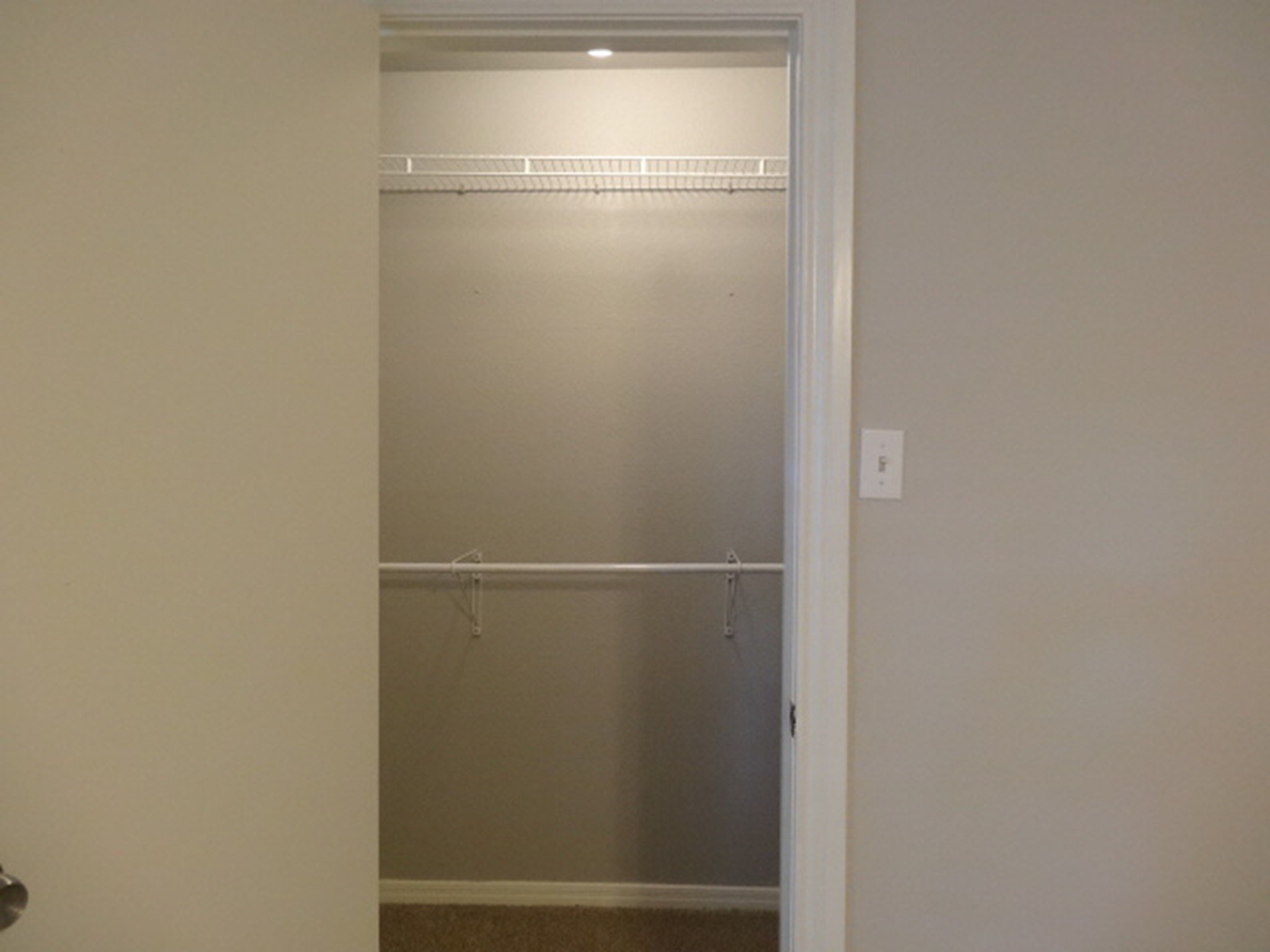 864 Augusta Drive 208 Property Photo 21