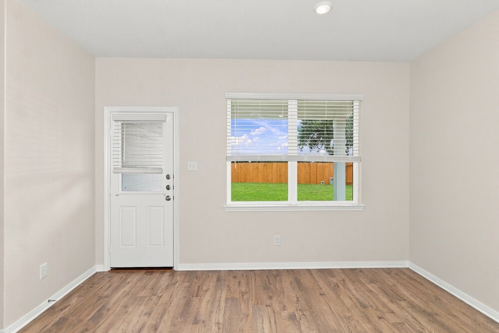 7650 Tipton Meadow Way Property Photo 5