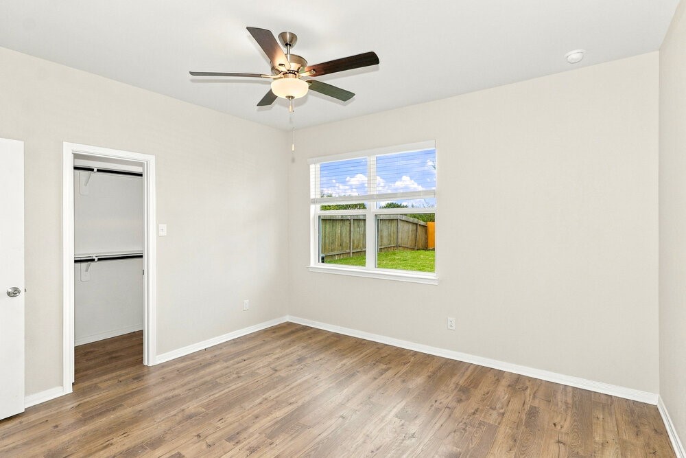 7650 Tipton Meadow Way Property Photo 9