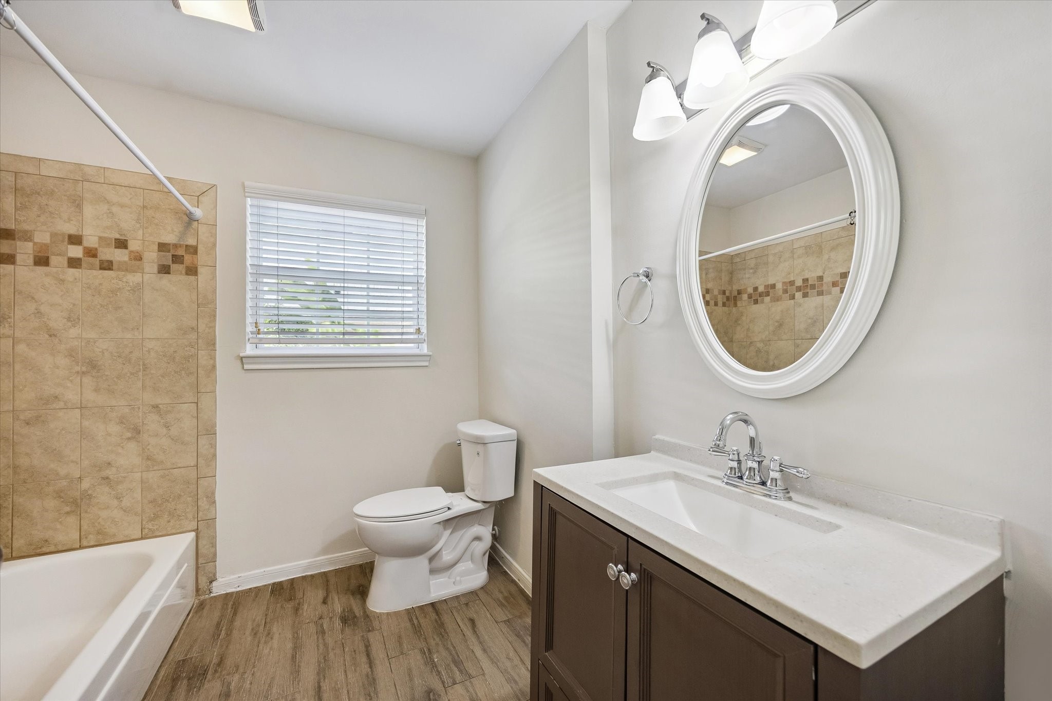 5942 Portal Drive Property Photo 10