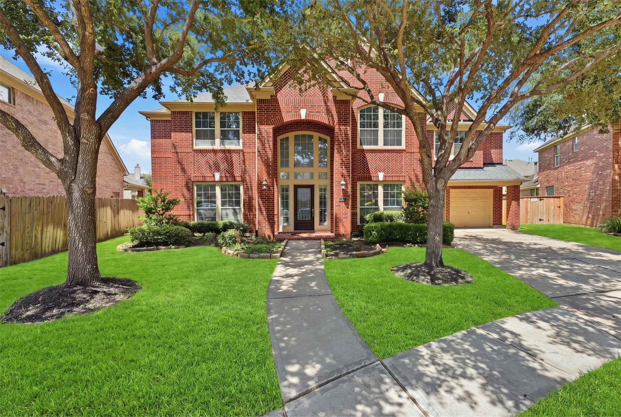 5507 Opal Cove Court Property Photo 2
