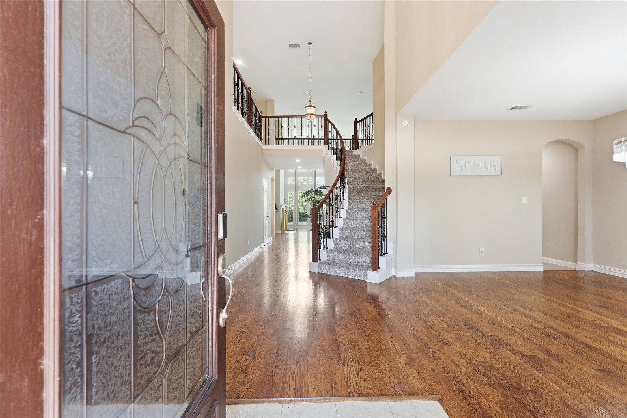 5507 Opal Cove Court Property Photo 3