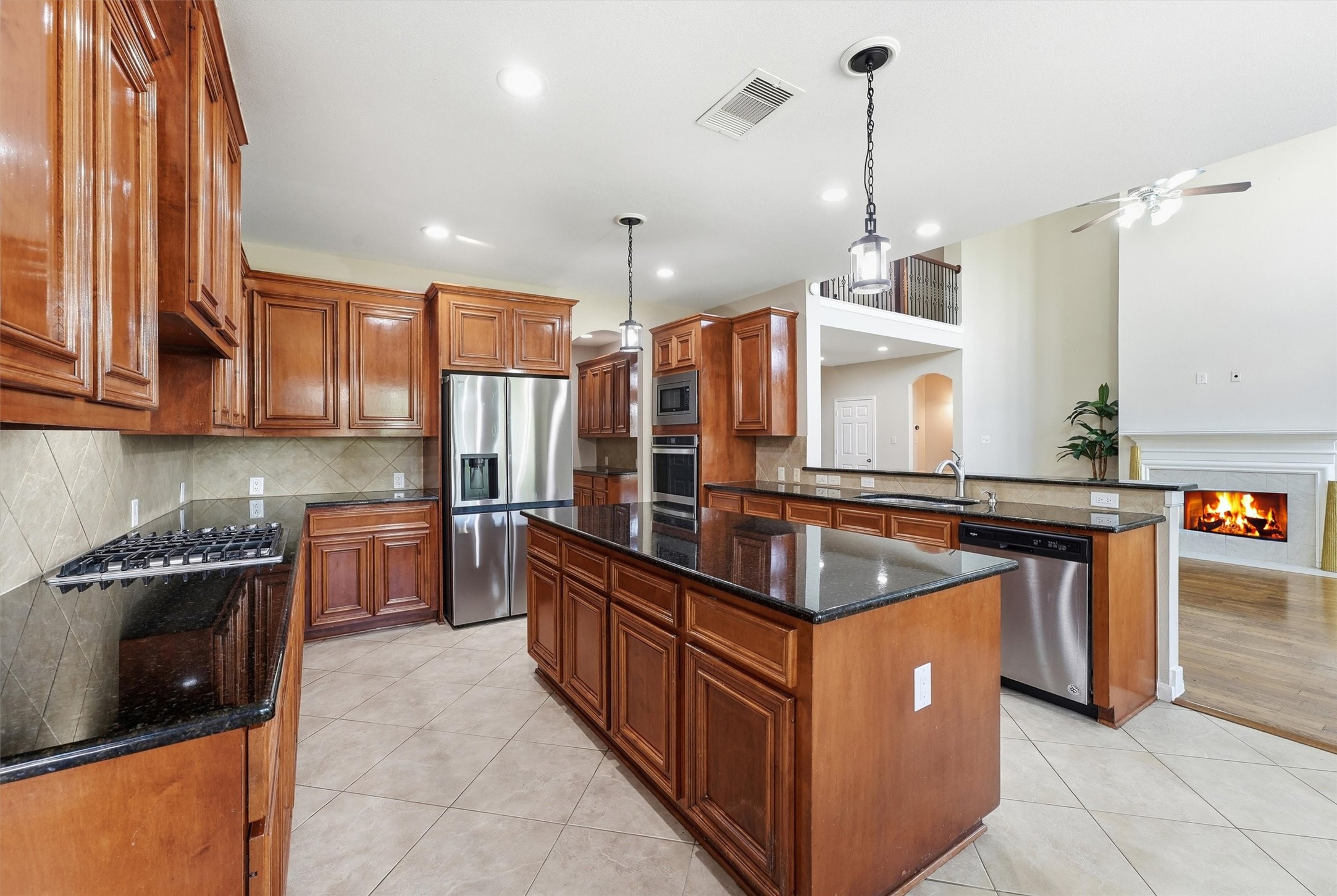 5507 Opal Cove Court Property Photo 5