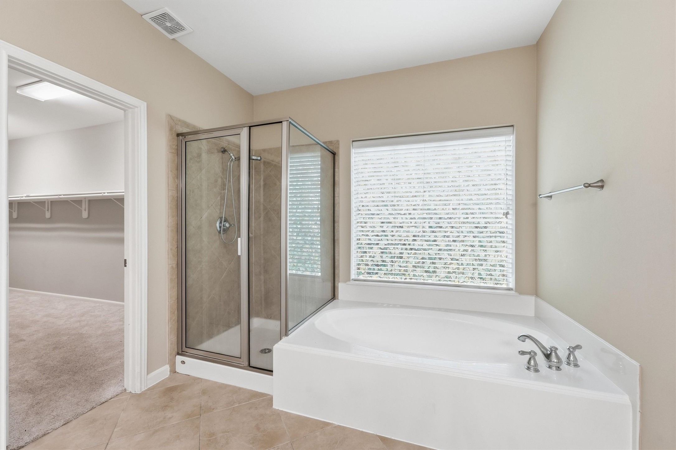 5507 Opal Cove Court Property Photo 18