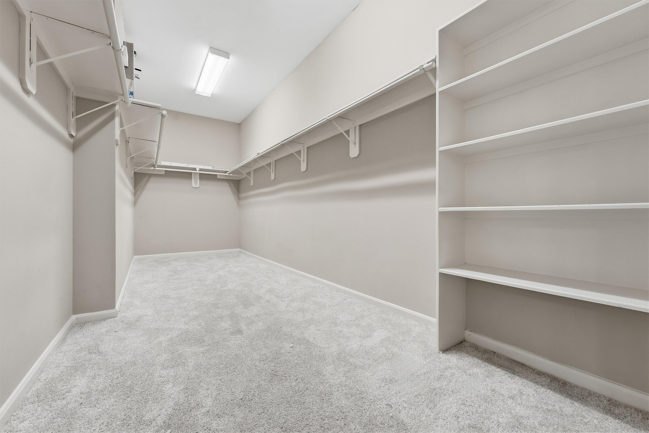 5507 Opal Cove Court Property Photo 19