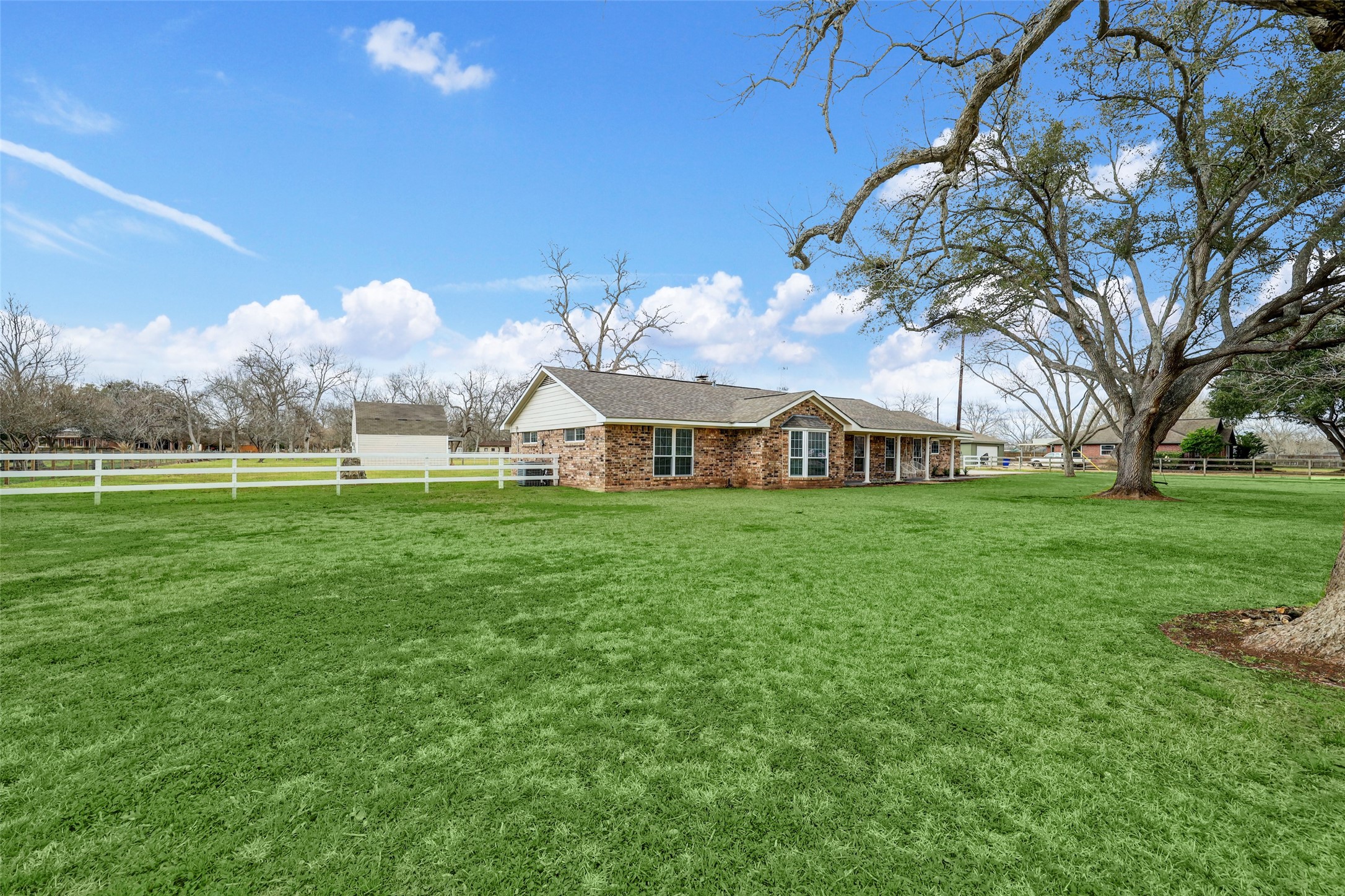 2015 Shadow Ln Lane Property Photo 3