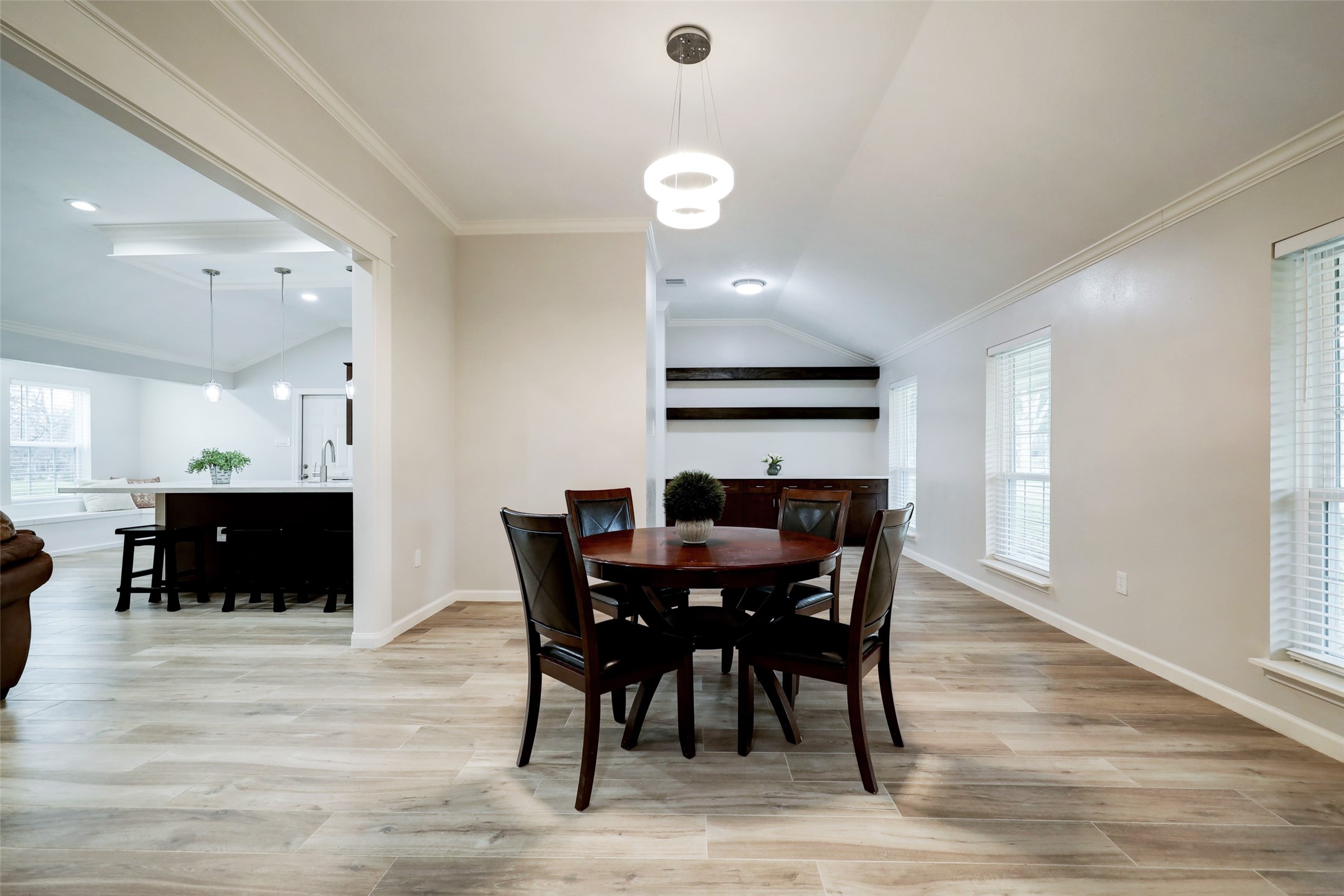 2015 Shadow Ln Lane Property Photo 8