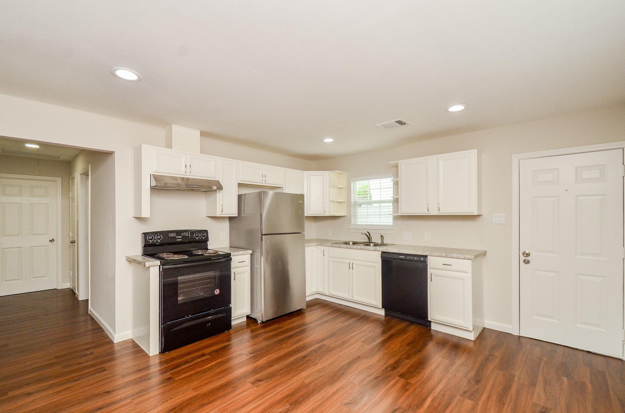 6425 Sidney Street Property Photo 8