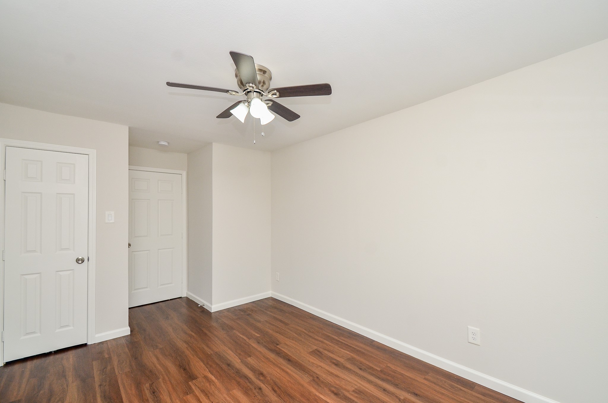6425 Sidney Street Property Photo 14