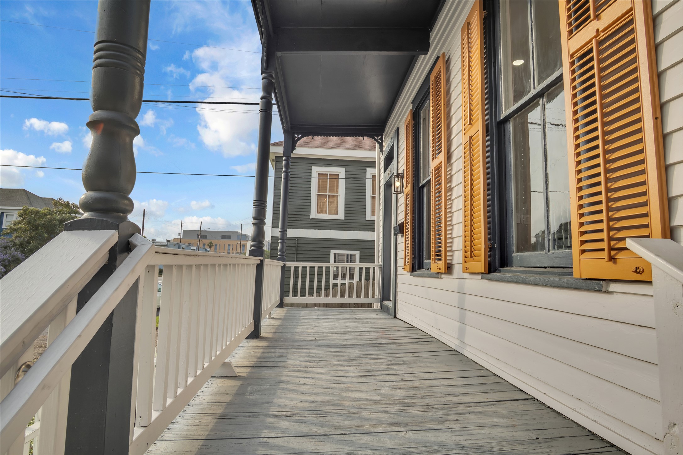 614 11th Street Property Photo 4