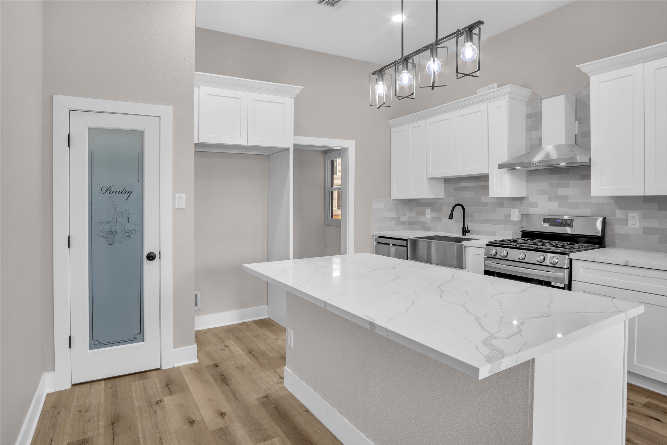 614 11th Street Property Photo 11