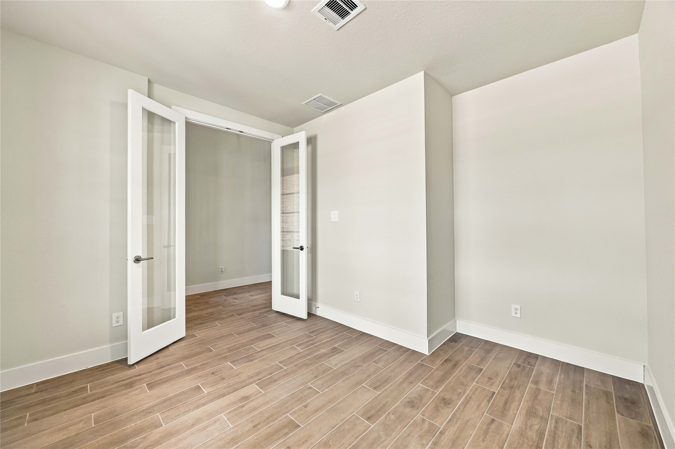 2922 Coastal Sage Lane Property Photo 6